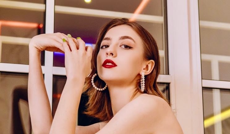[Mia__Millers] waiting for you💋 : StripchatOfficial