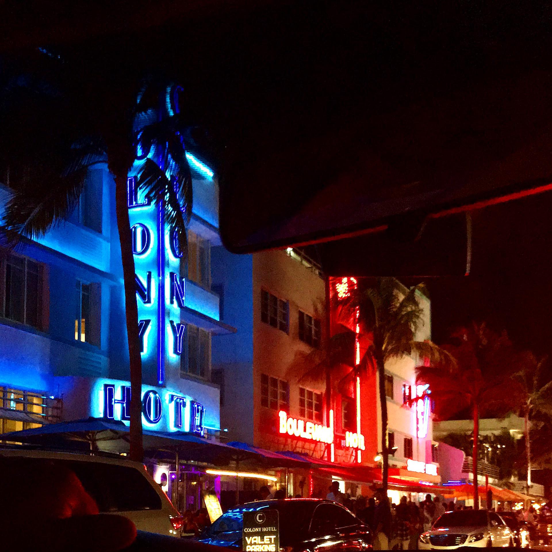 Beautiful view of the iconic Ocean Drive at night r/Miami