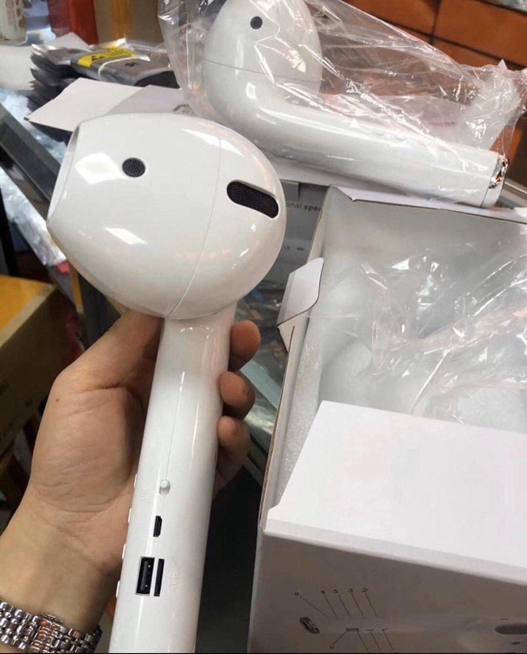 So today I was on Twitter and seen that someone ordered Airpods from