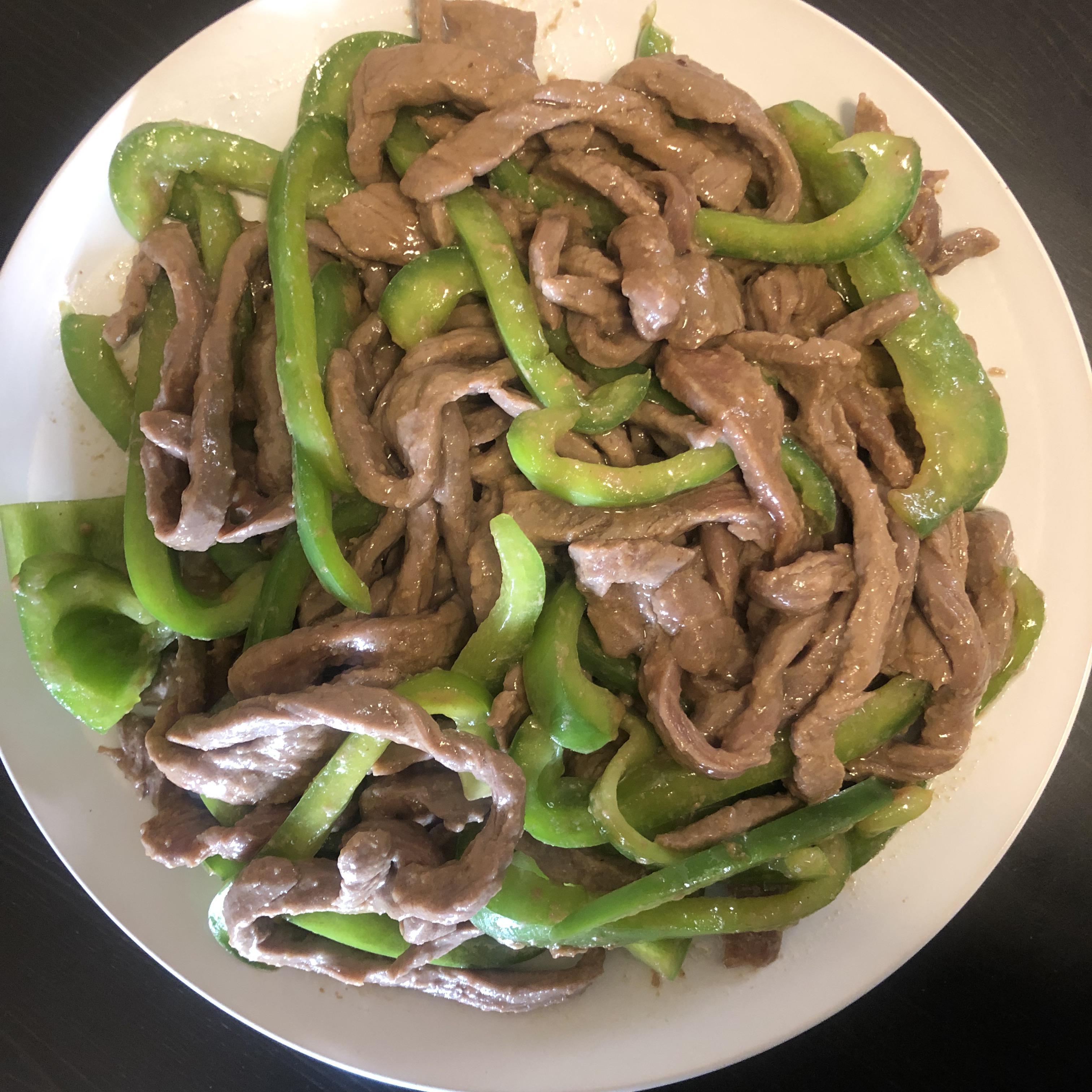 Beef stir fry. Used egg white to tenderize meat 👍🏼 r/chinesefood