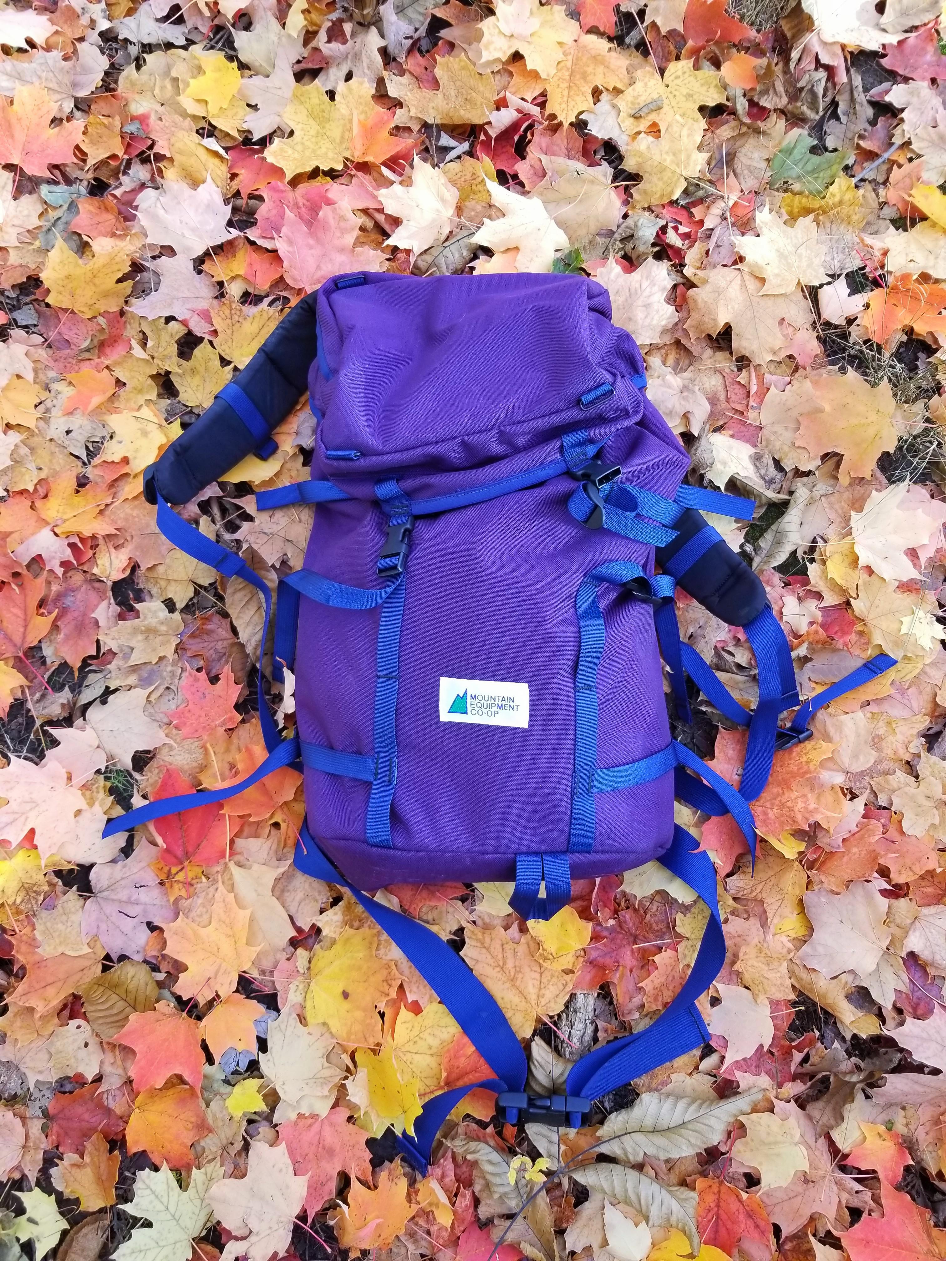 90s Mountain Equipment Coop Daypack r/ThriftStoreHauls