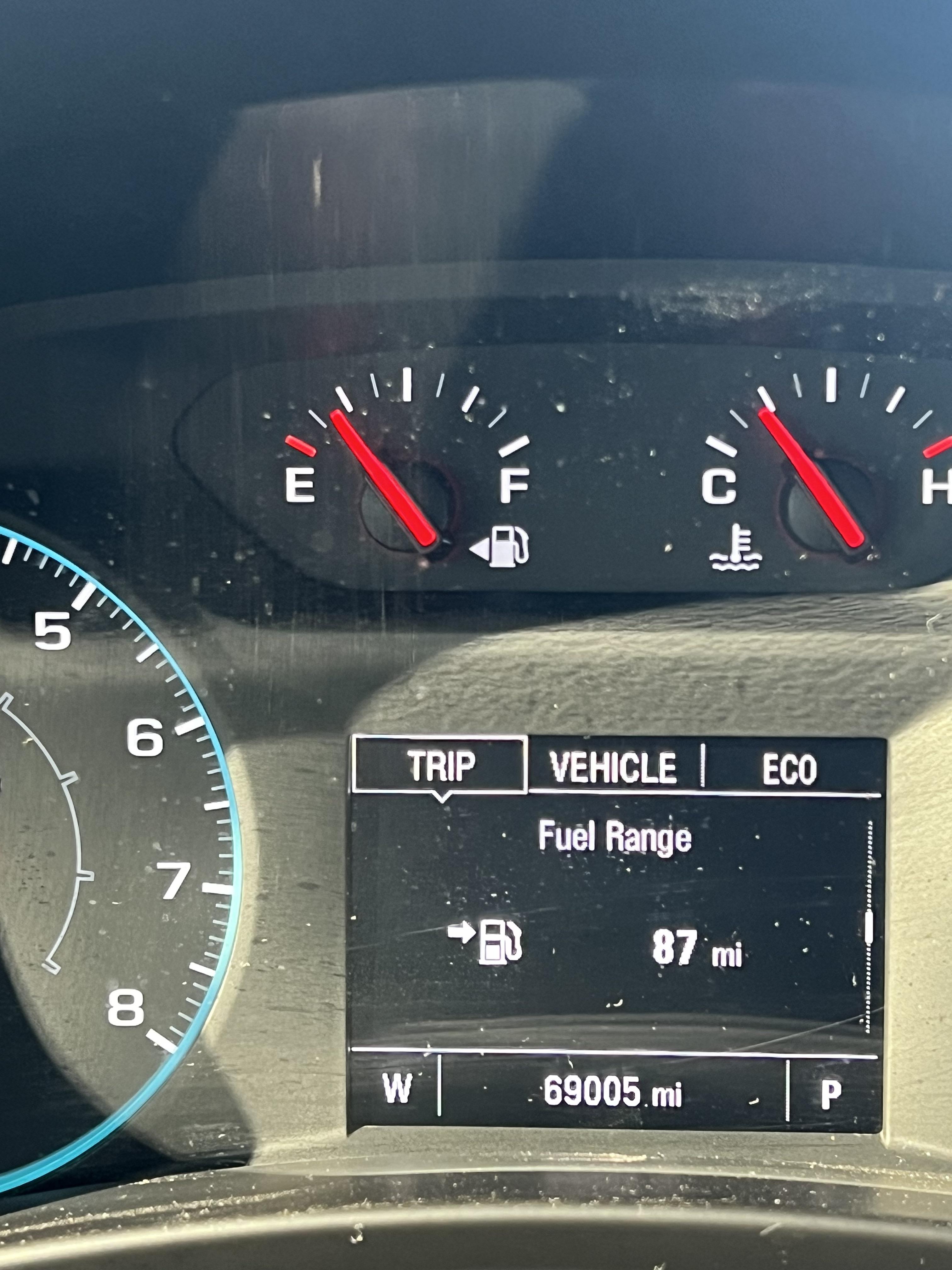 2020 Chevy Equinox the gas pump arrow is pointing to the left but an