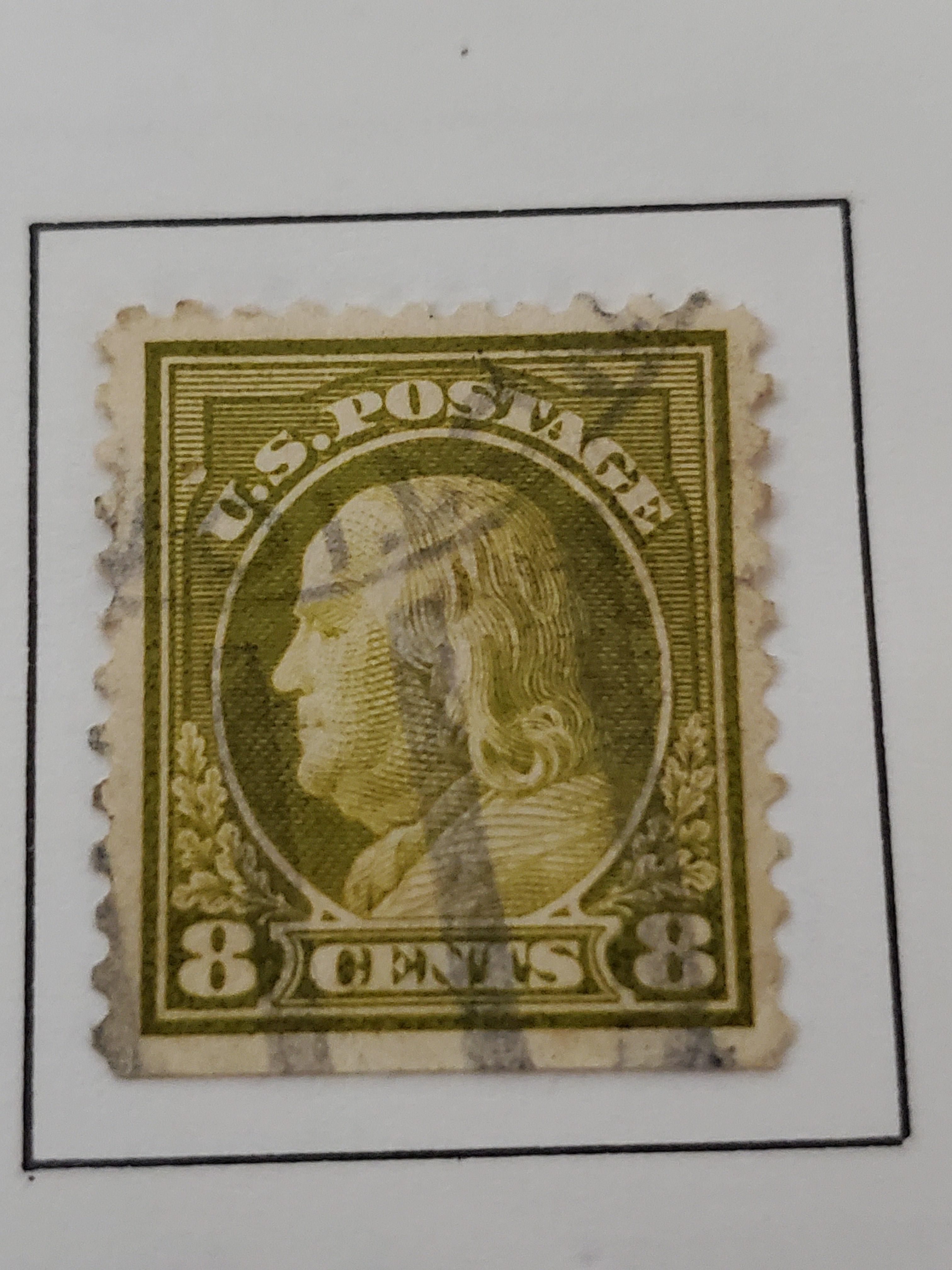 No perforation on bottom. Rare? r/stamps