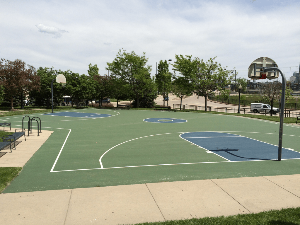 The Curve On This Basketball Court. (no fullcourt games?) r/sportsarefun