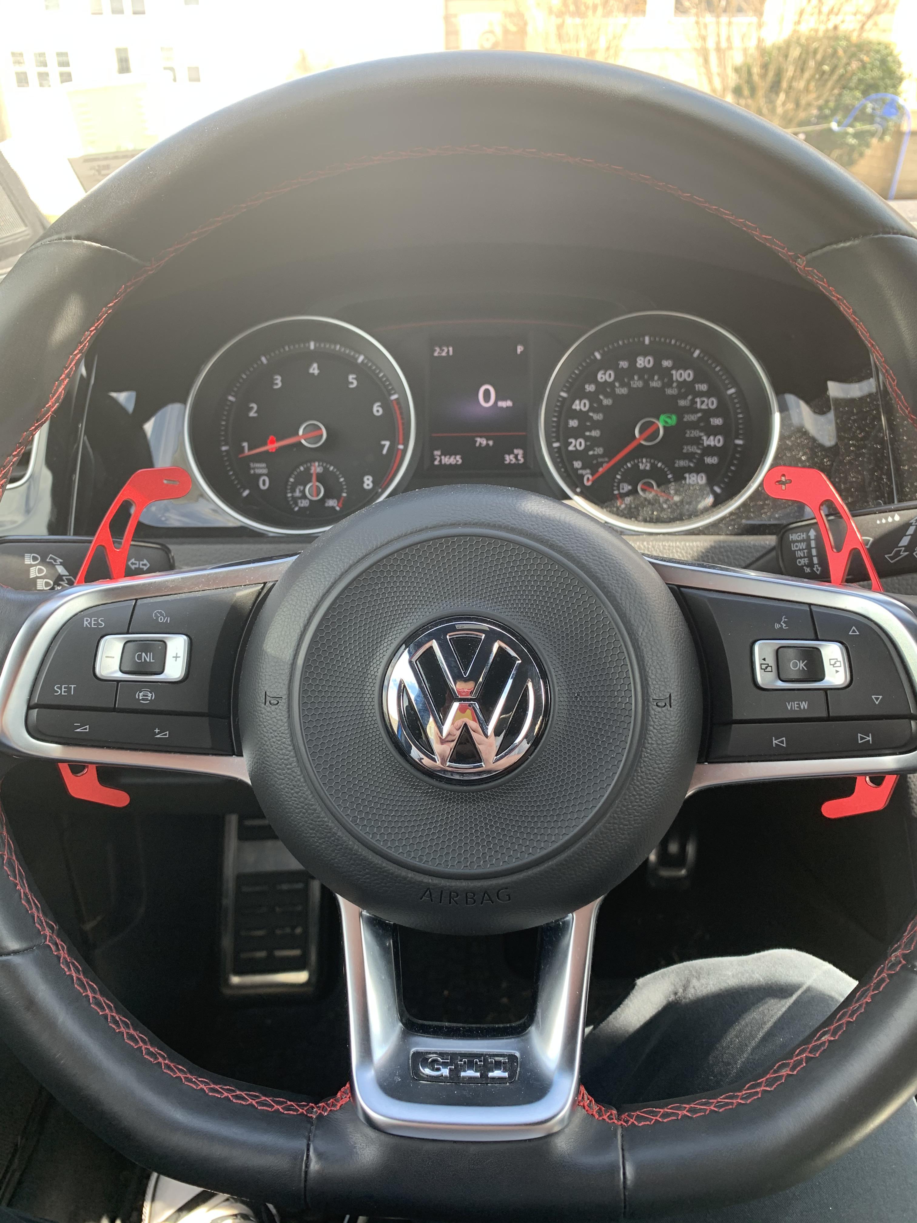 Put on new paddle shifters! What’s you guys think? r/GolfGTI