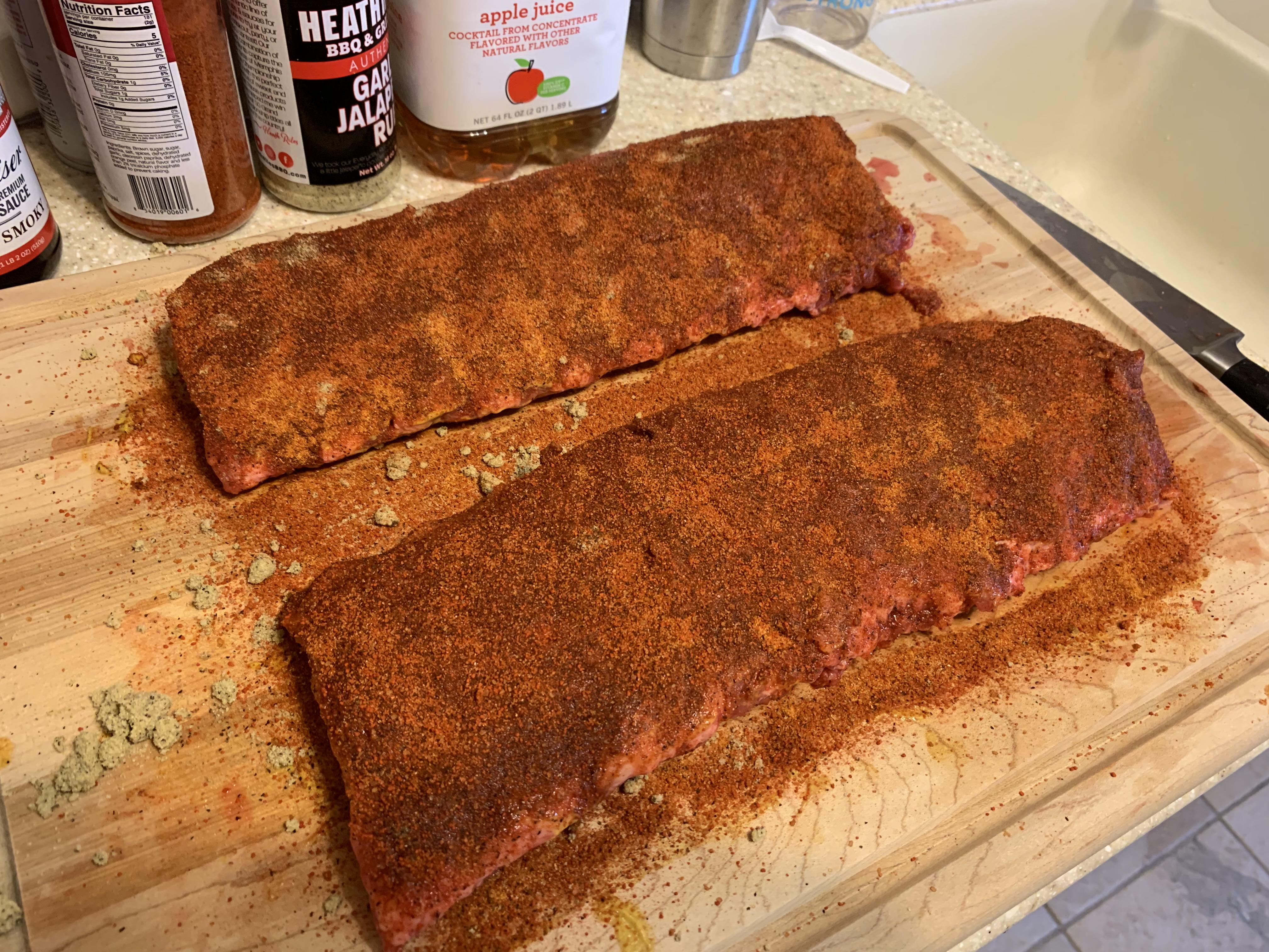 Dry rub ribs. Smoked them yesterday on the er. r/meat