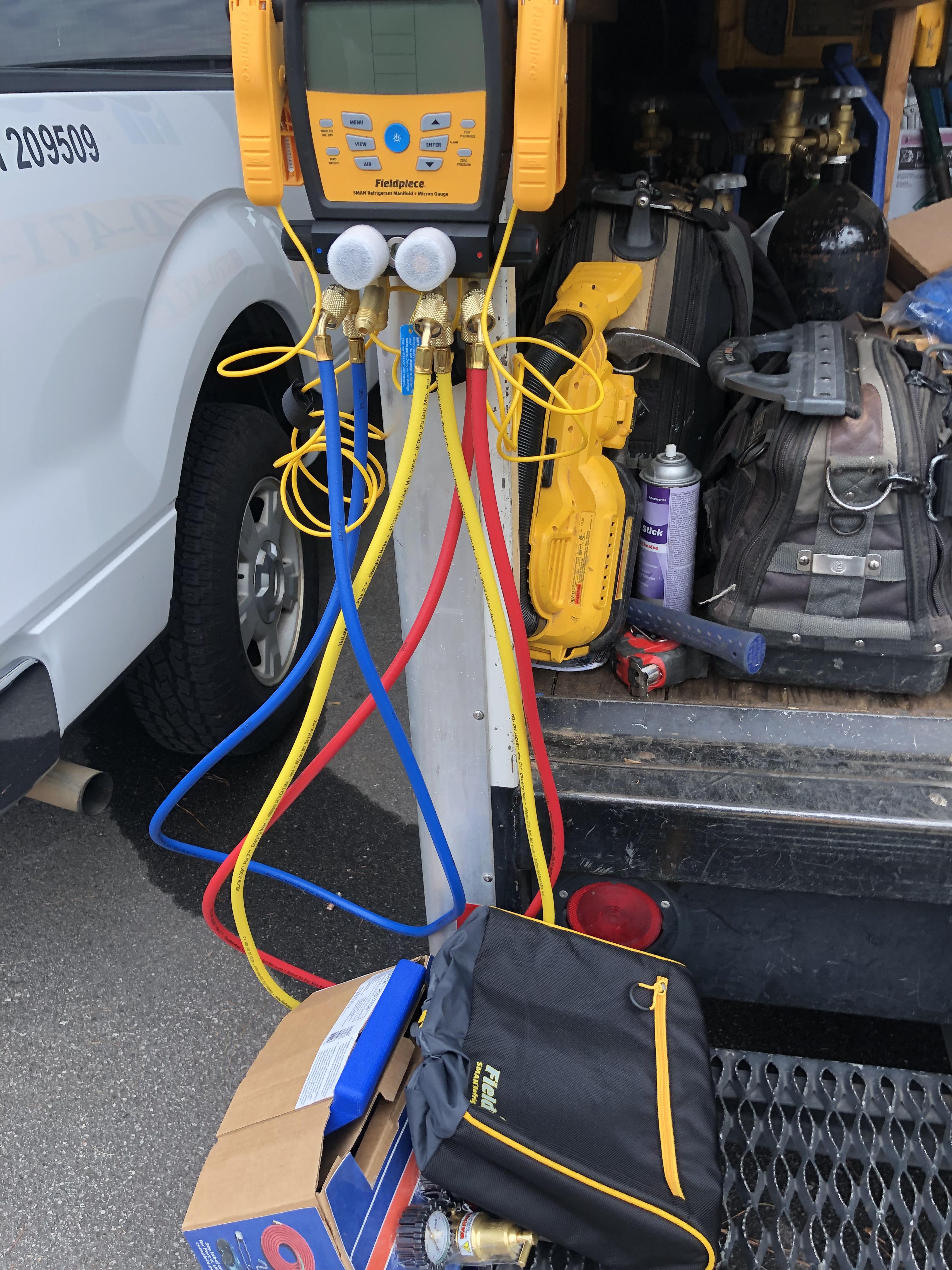 My new gauges + torch set! r/HVAC