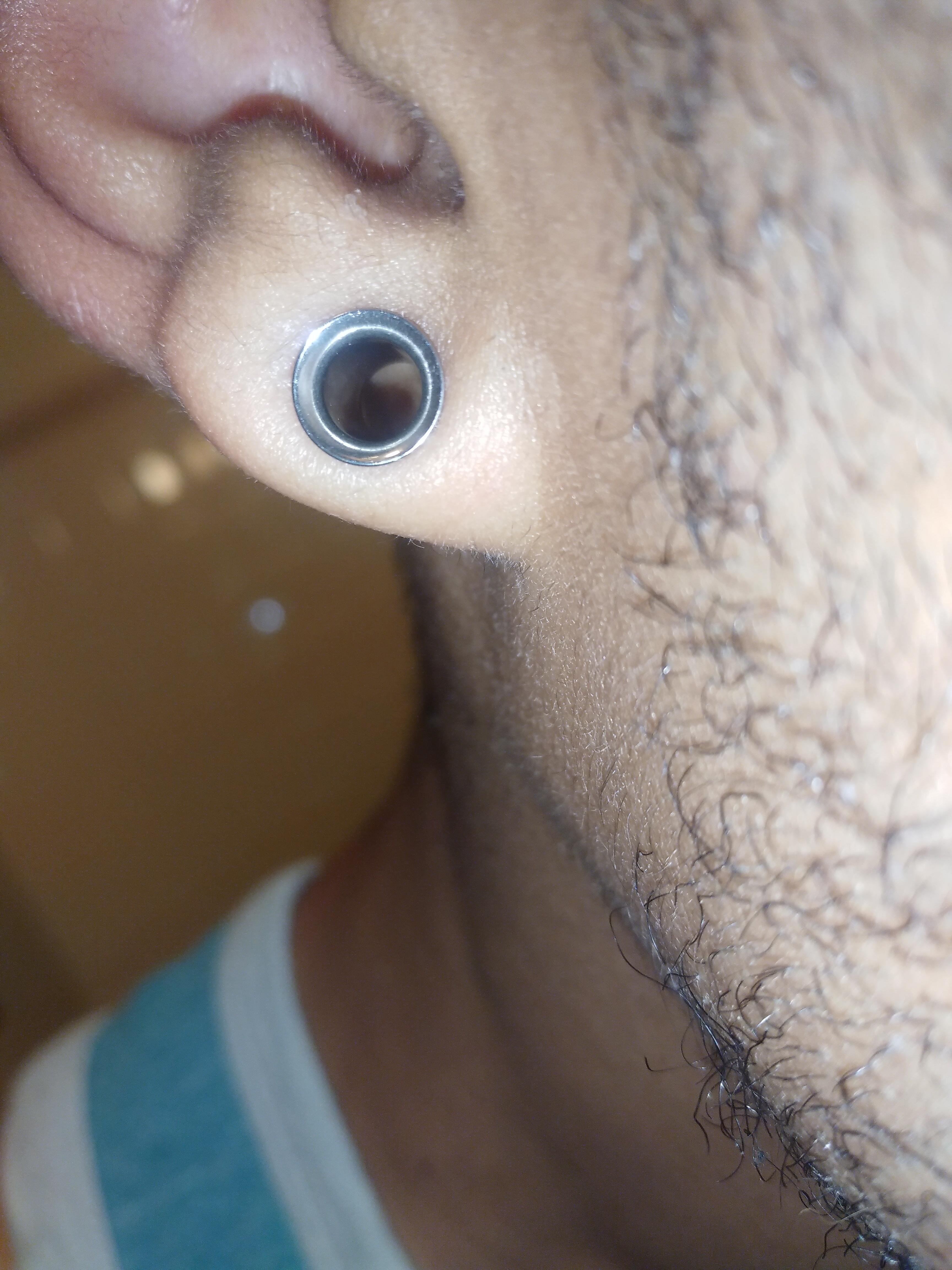 Got some new tunnels for my 2G ears, excited to make it to 0G next stretch, got a few months