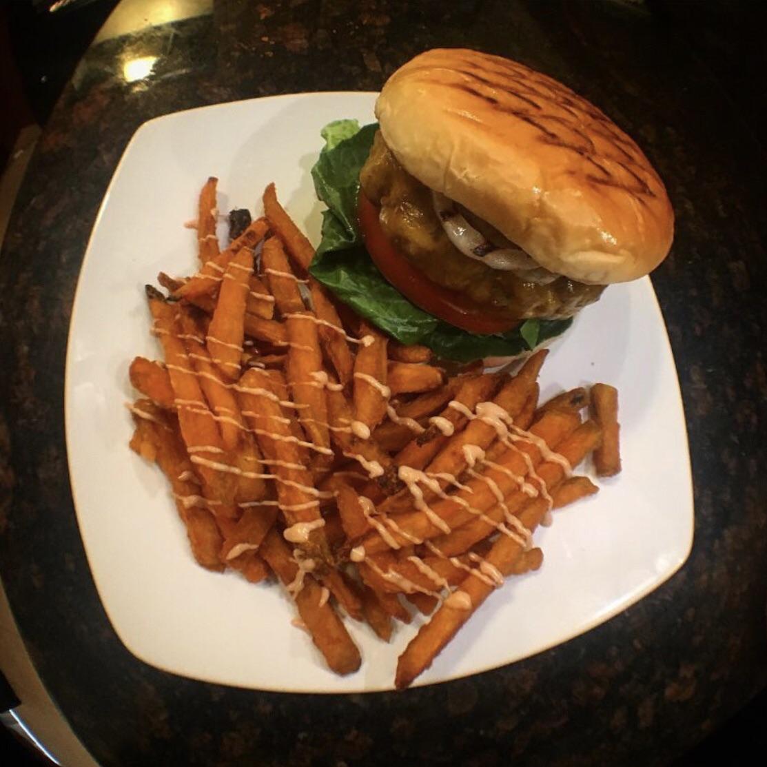 Grilled cheeseburger with sweet potato fries drizzled with a garlic aioli r/seriouseats