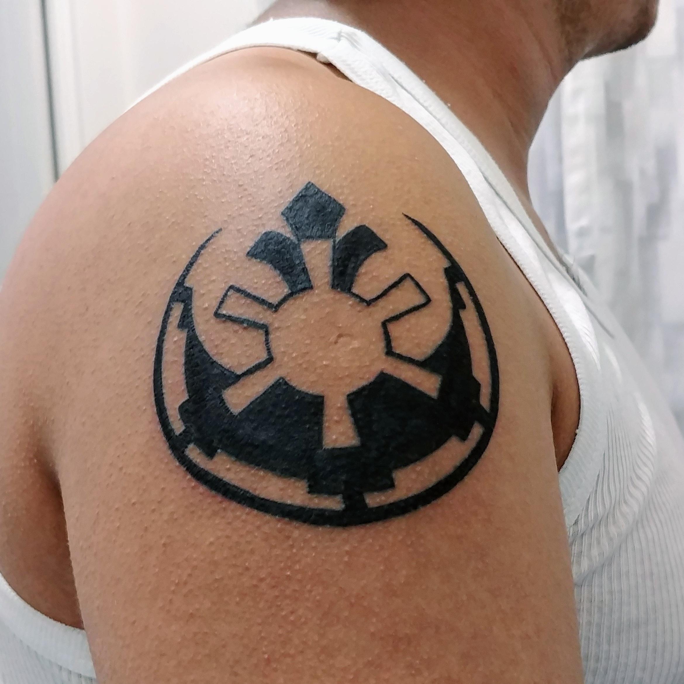 First tatoo. RebelsEmpire Star Wars symbol. Artist Aldo Delgado. Studio Angat Tatoo Studio