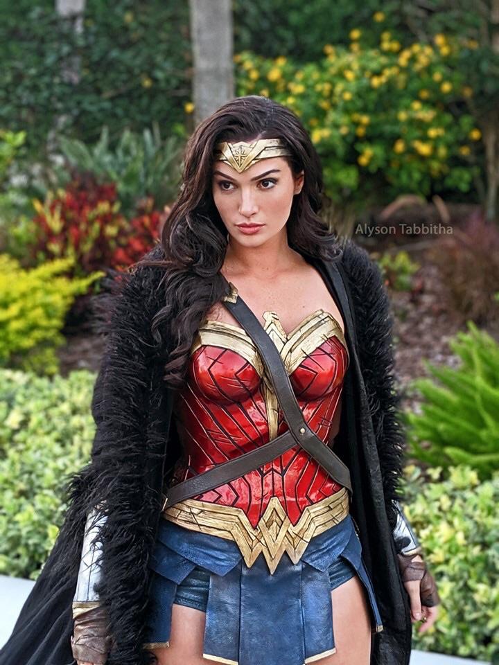 Wonder Woman cosplay by Alyson Tabbitha : pics