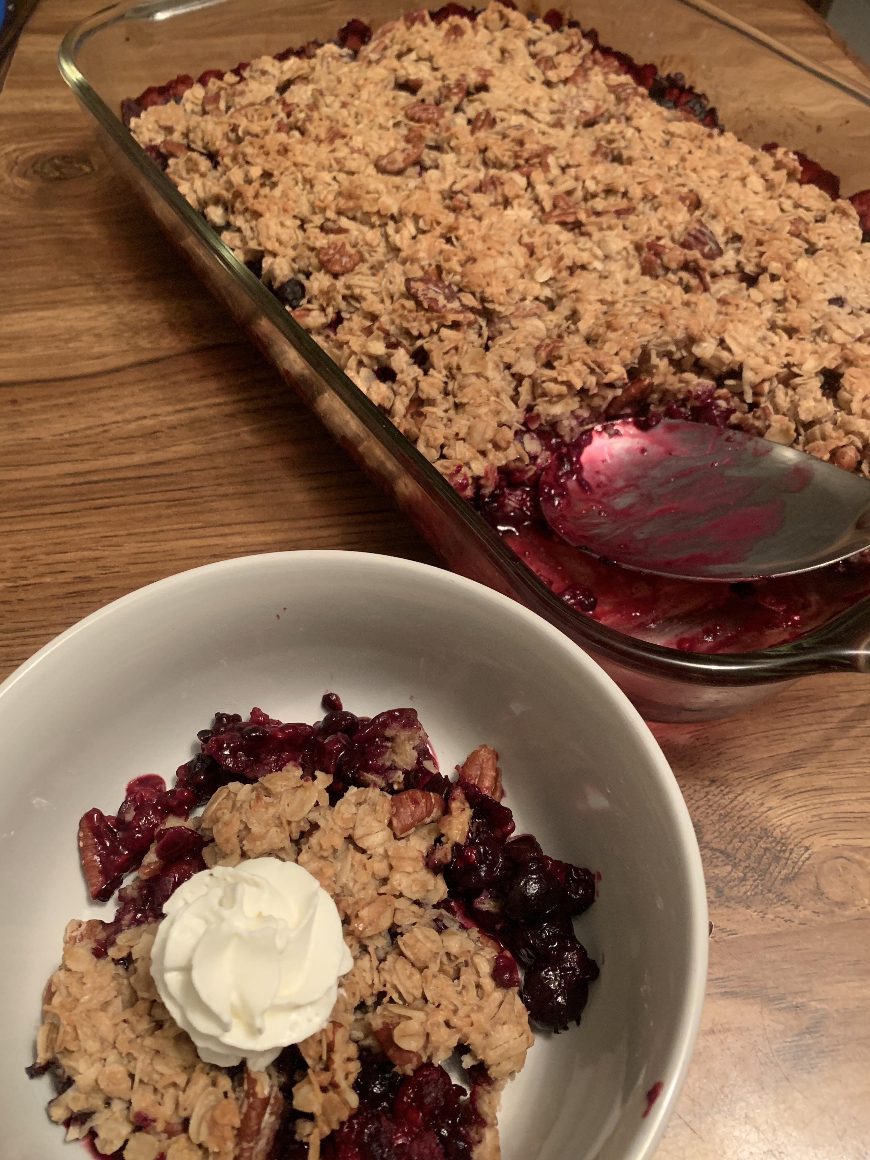 Mixed berry crumble r/fruit