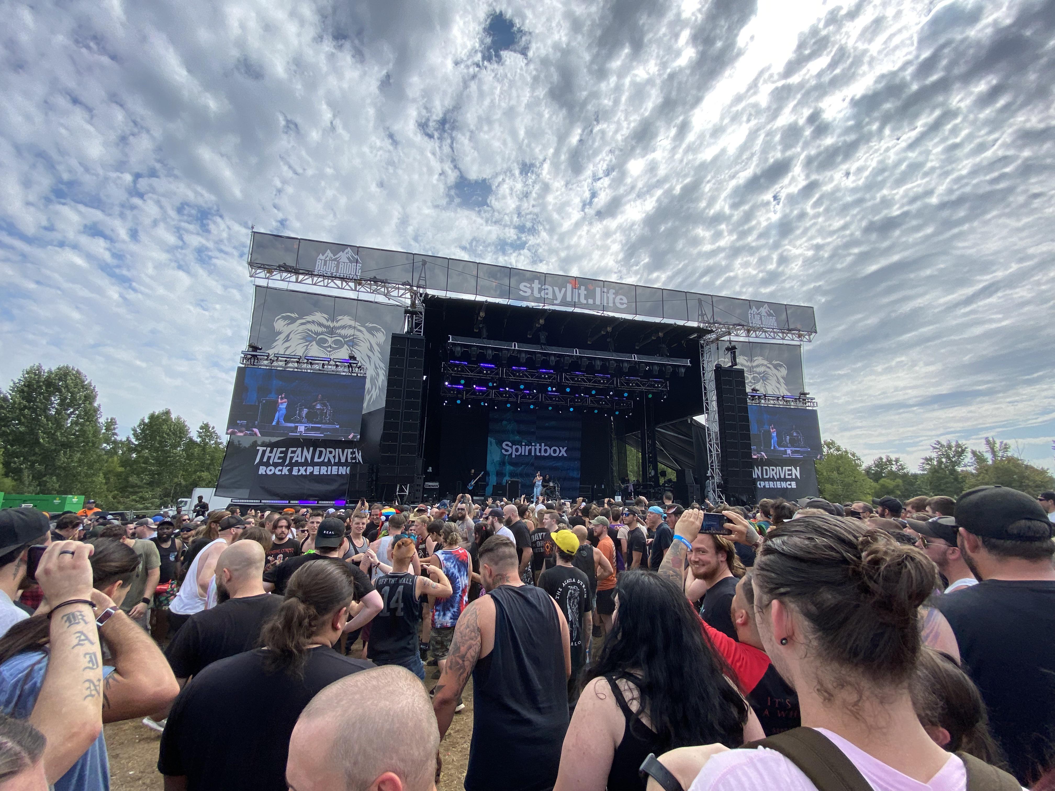 Cool Sky at Blue Ridge Rock Fest r/spiritbox