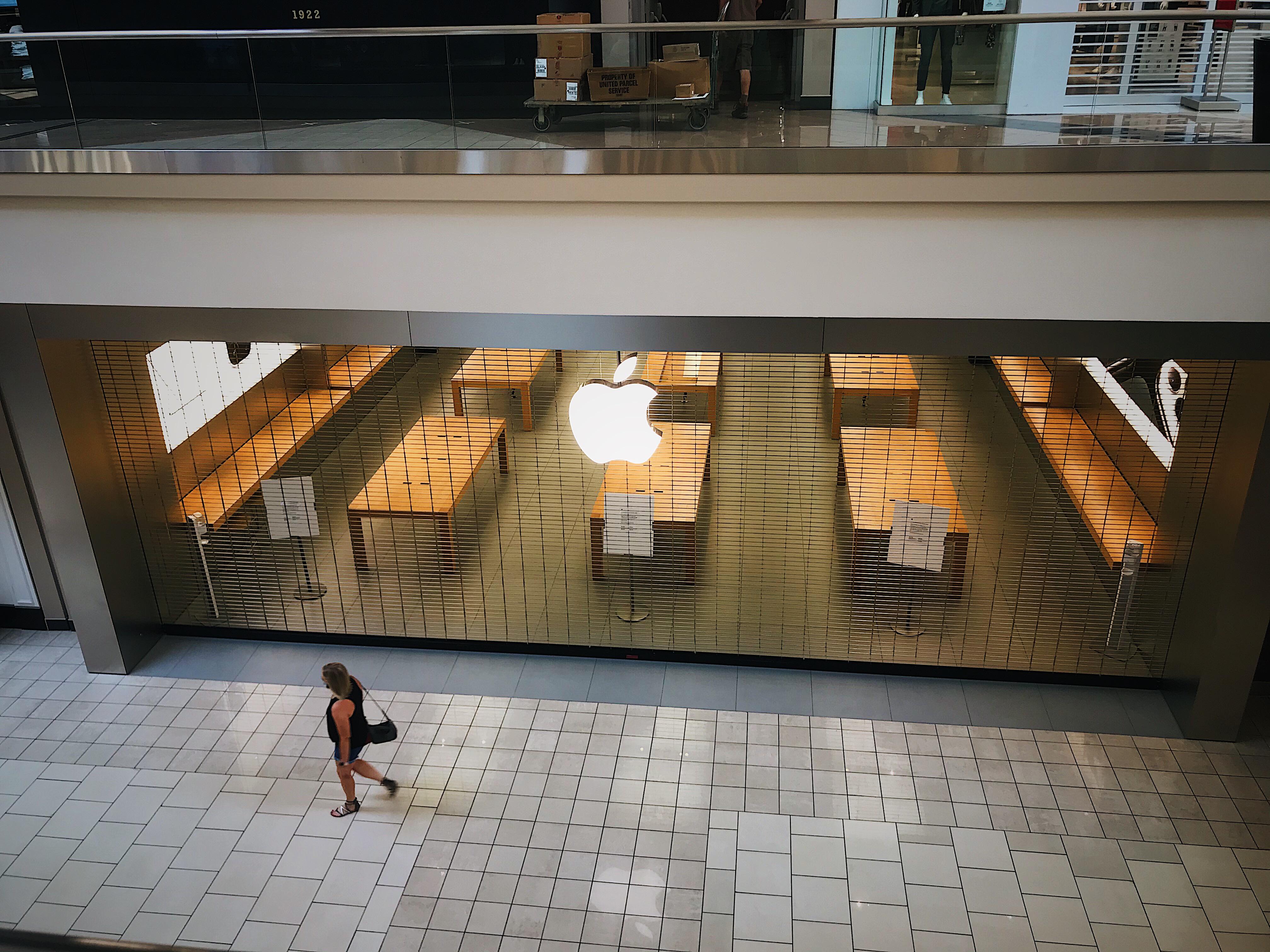 “Closed until further notice” Apple Store, Boise Towne Square; Boise
