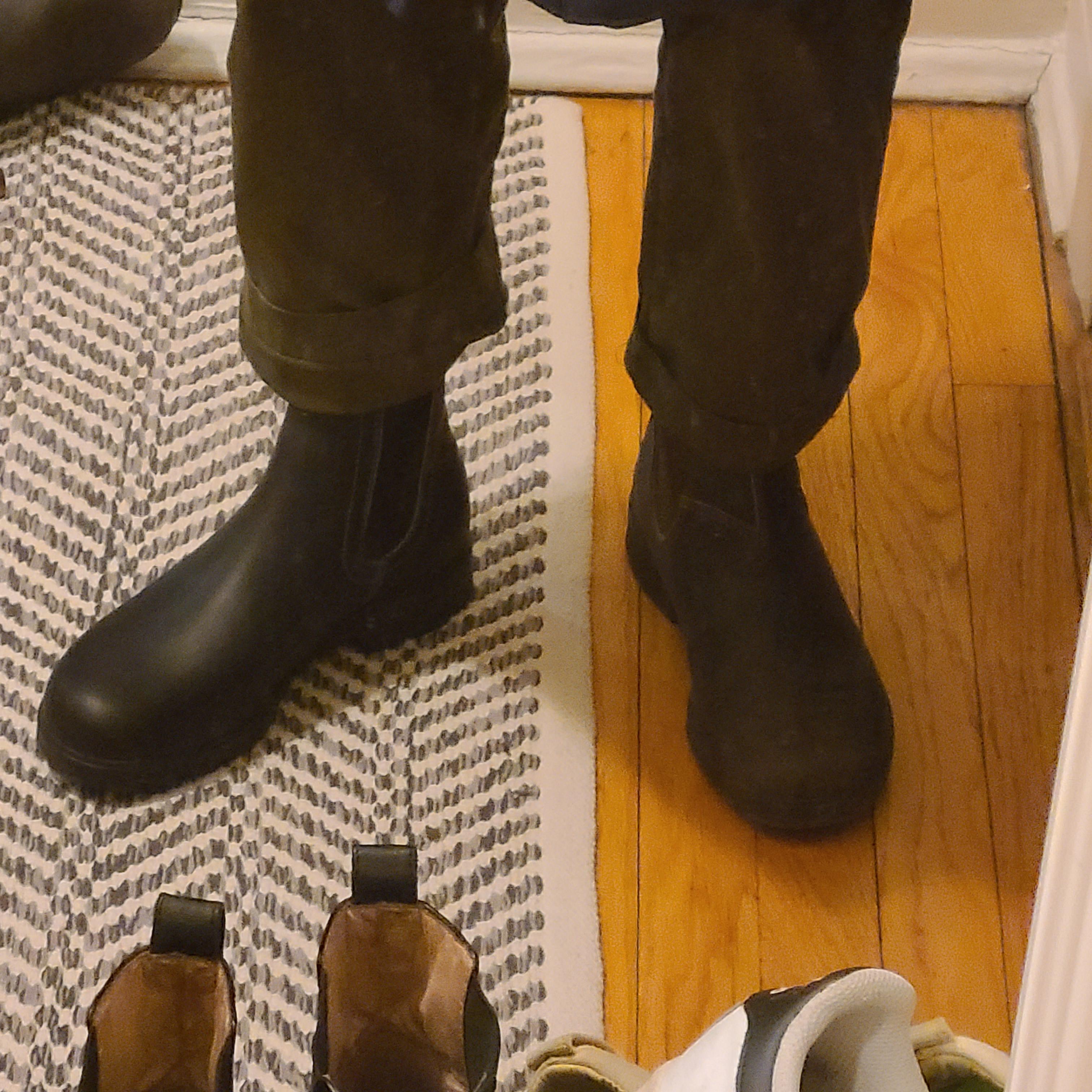 Sizing comp between 550s and high tops? r/BlundstoneBoots