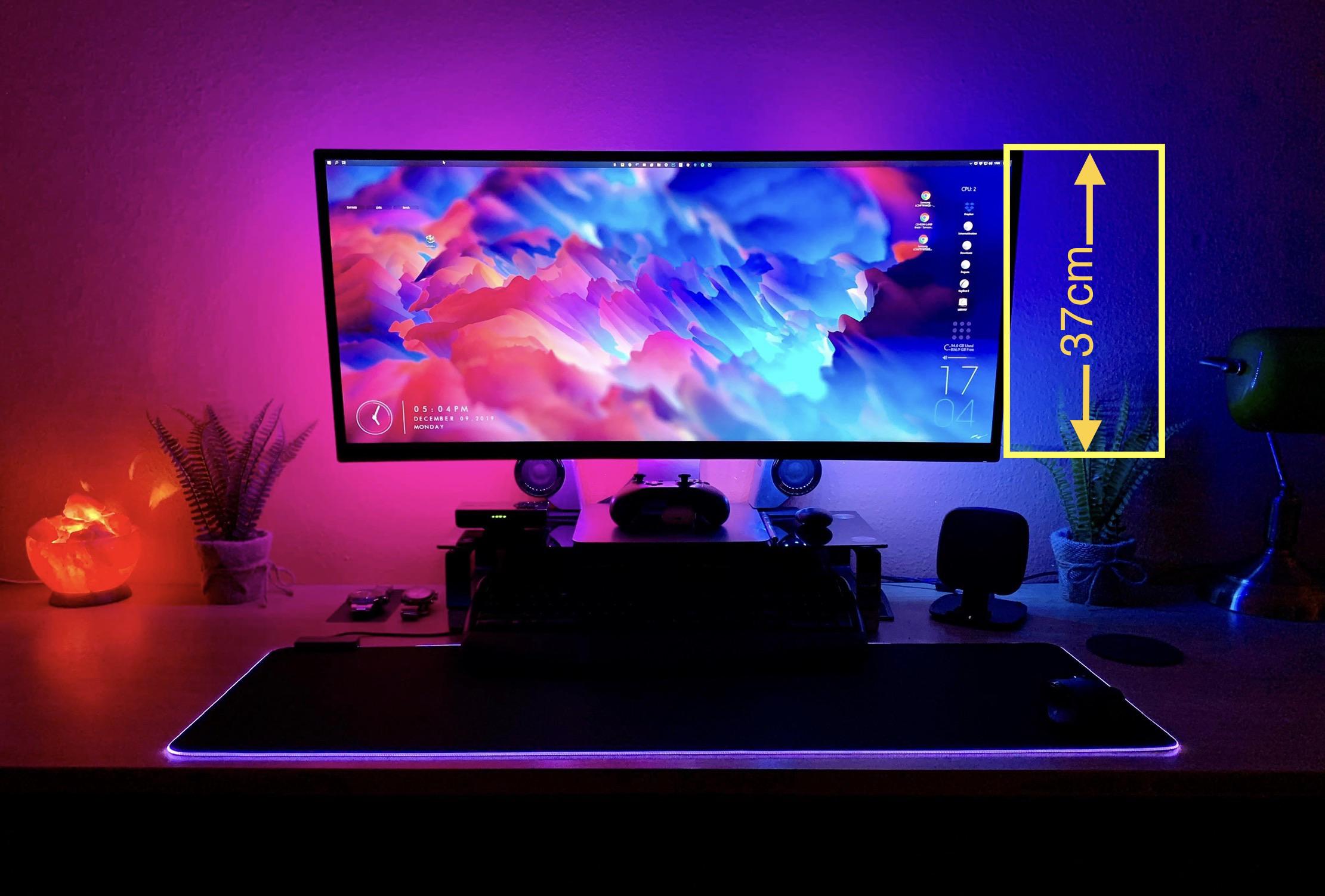 Hi all! I’m trying to find a monitor that is exactly 37cm in width to