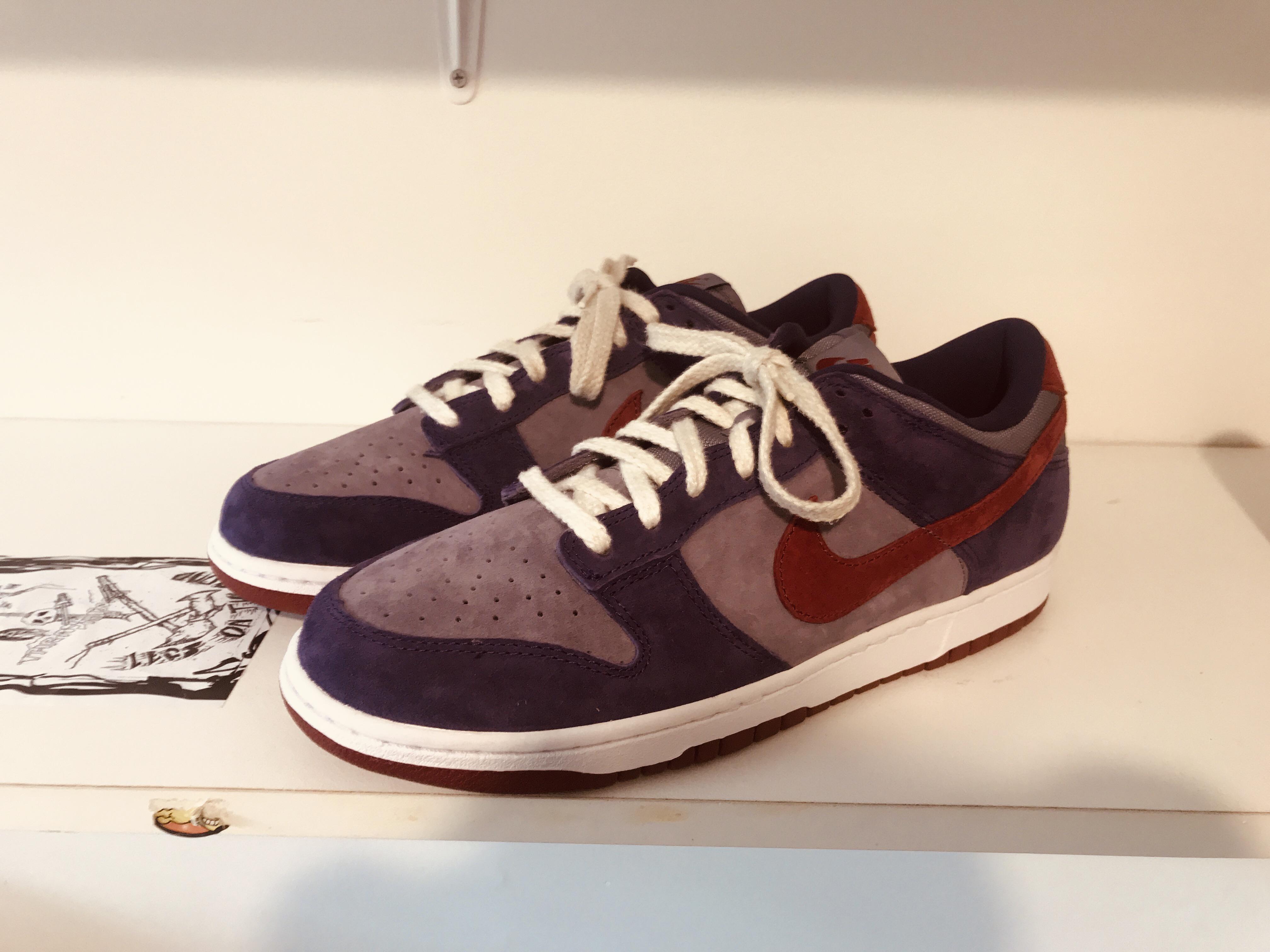 Customising my Dunk Plums with white rope laces. They came out so much