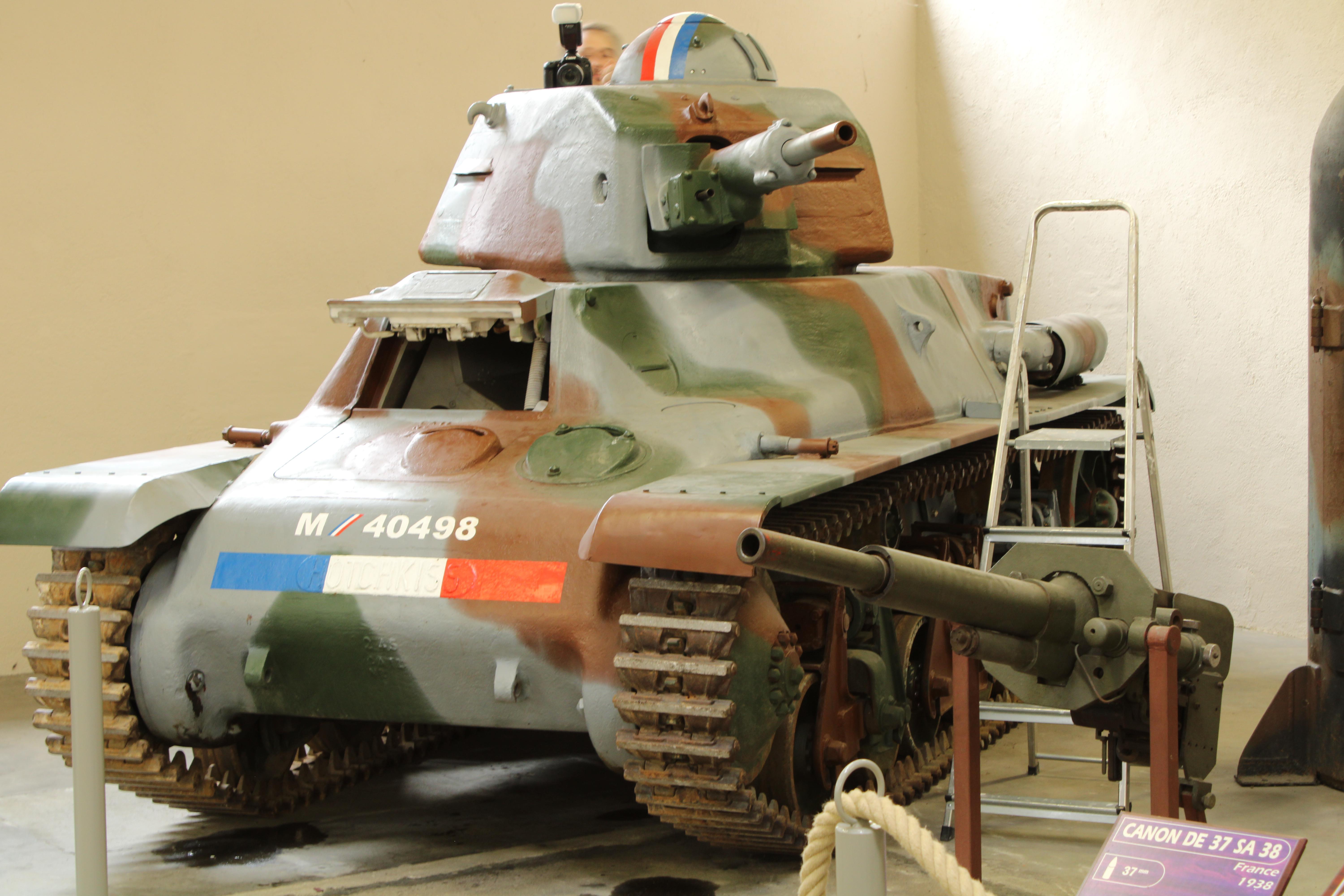 Hotchkiss H35/H39, with the 37mm SA 38 gun, at the Musée de Blindés of