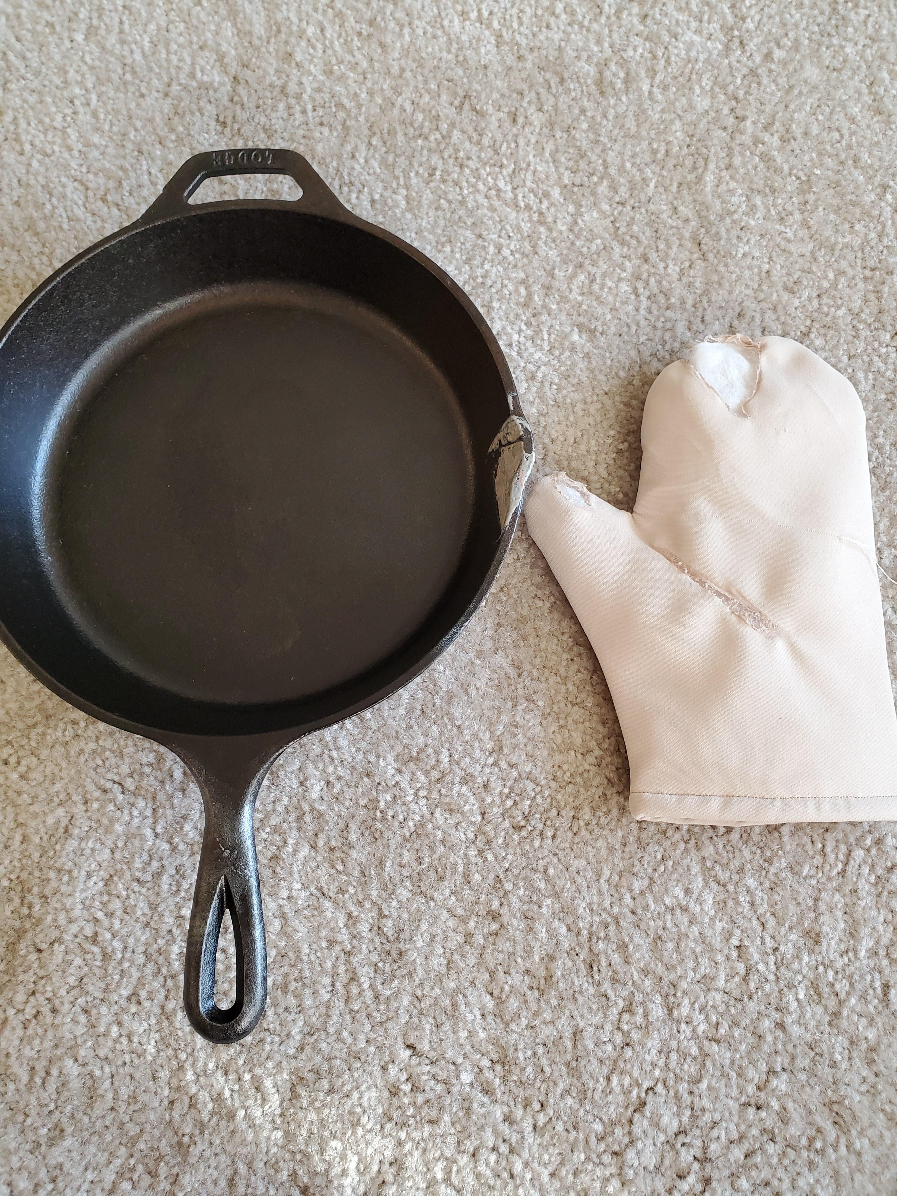 First time using cast iron, burned off my oven mitts during seasoning