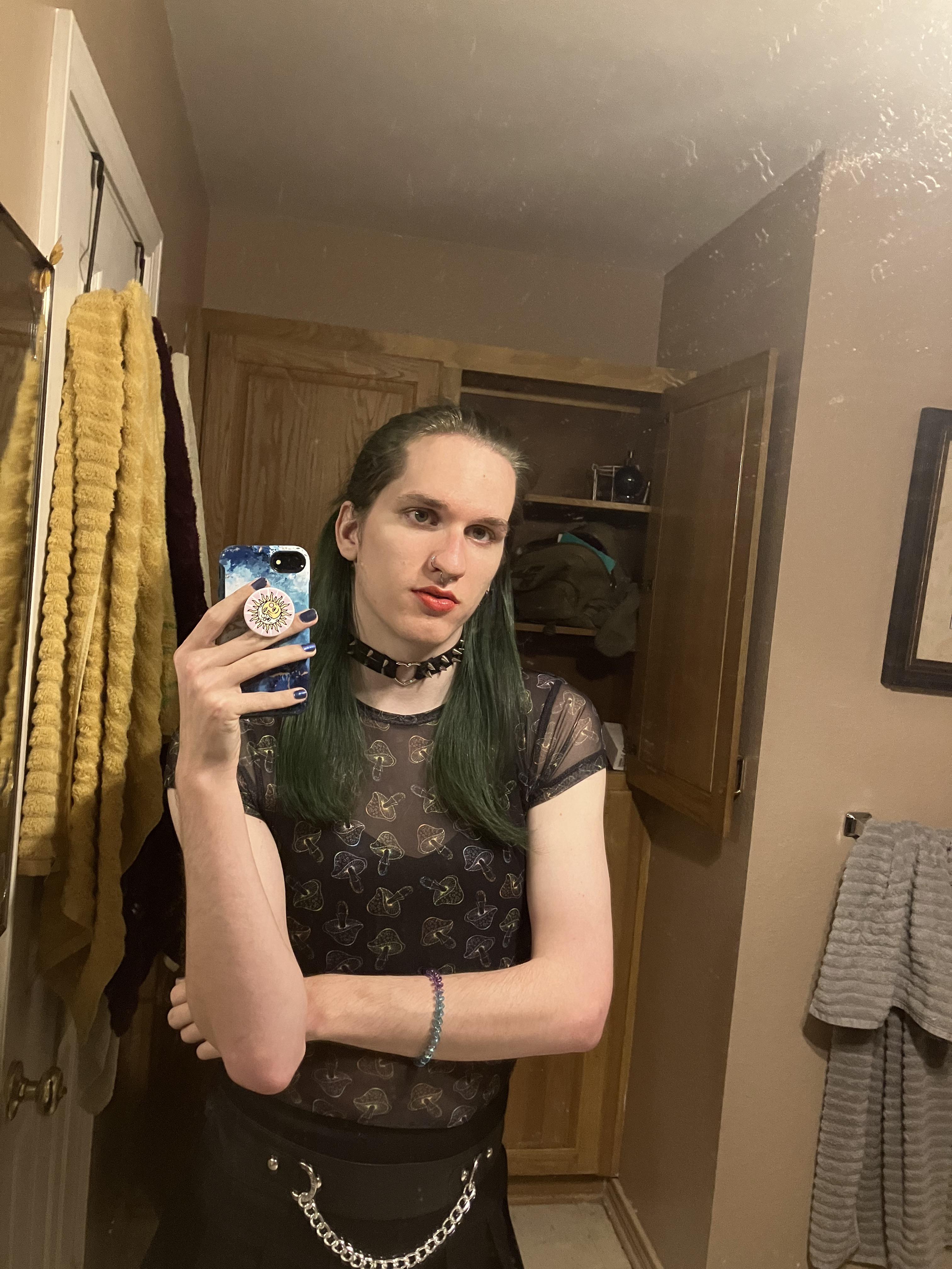 143 best trans Top images on Pholder | Just woke up from top surgery 😊😊😔