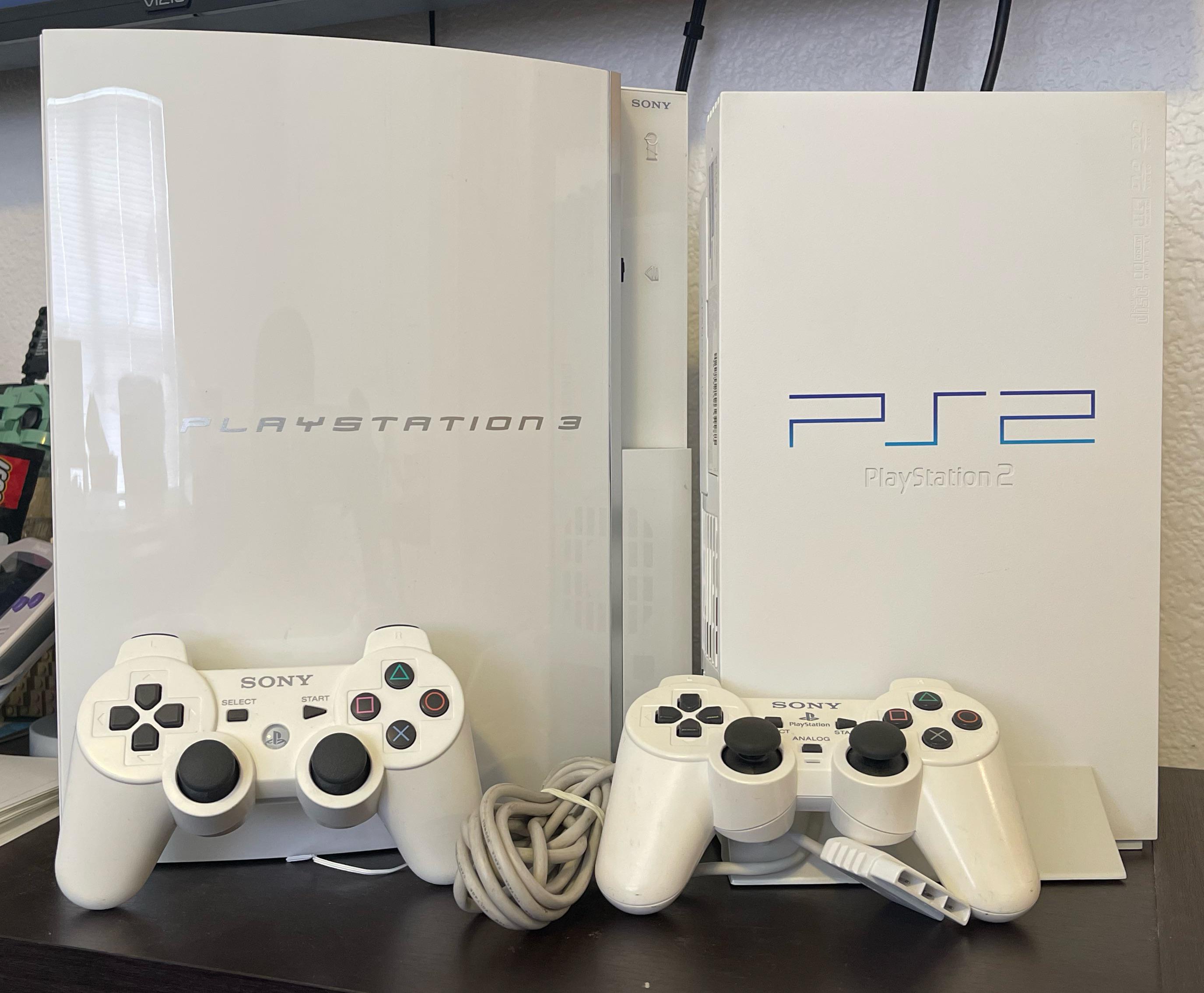 FINALLY ACQUIRED BOTH CONSOLES IN WHITE! ps2