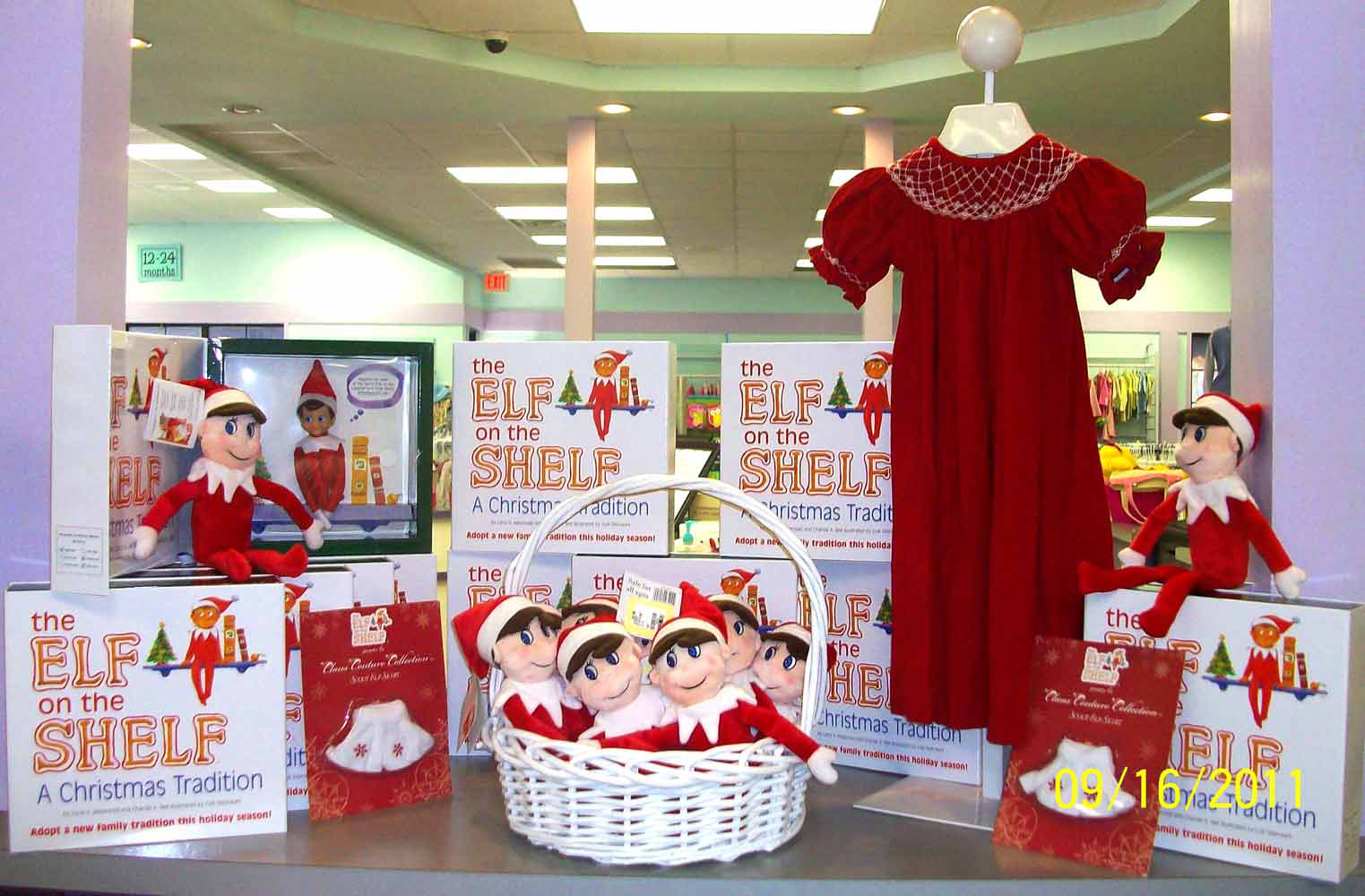 omg sooo excited for the elf store!!! r/muacirclejerk