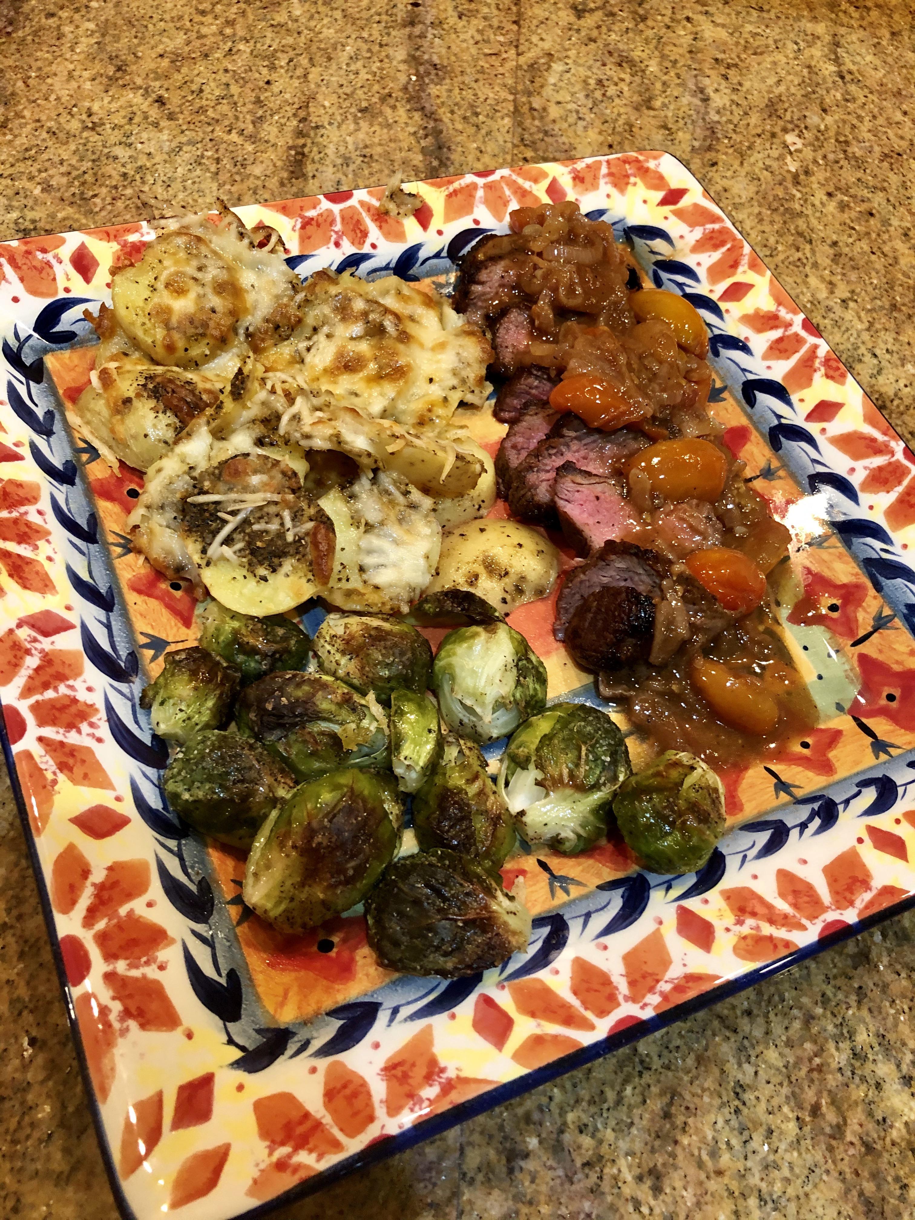 Beef Tenderloin and Burst Balsamic Tomatoes r/hellofresh