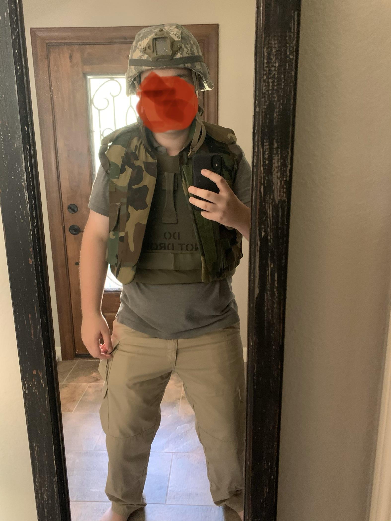 Managed to get a flak jacket over my aircrew AIRSAVE vest. Now I can’t