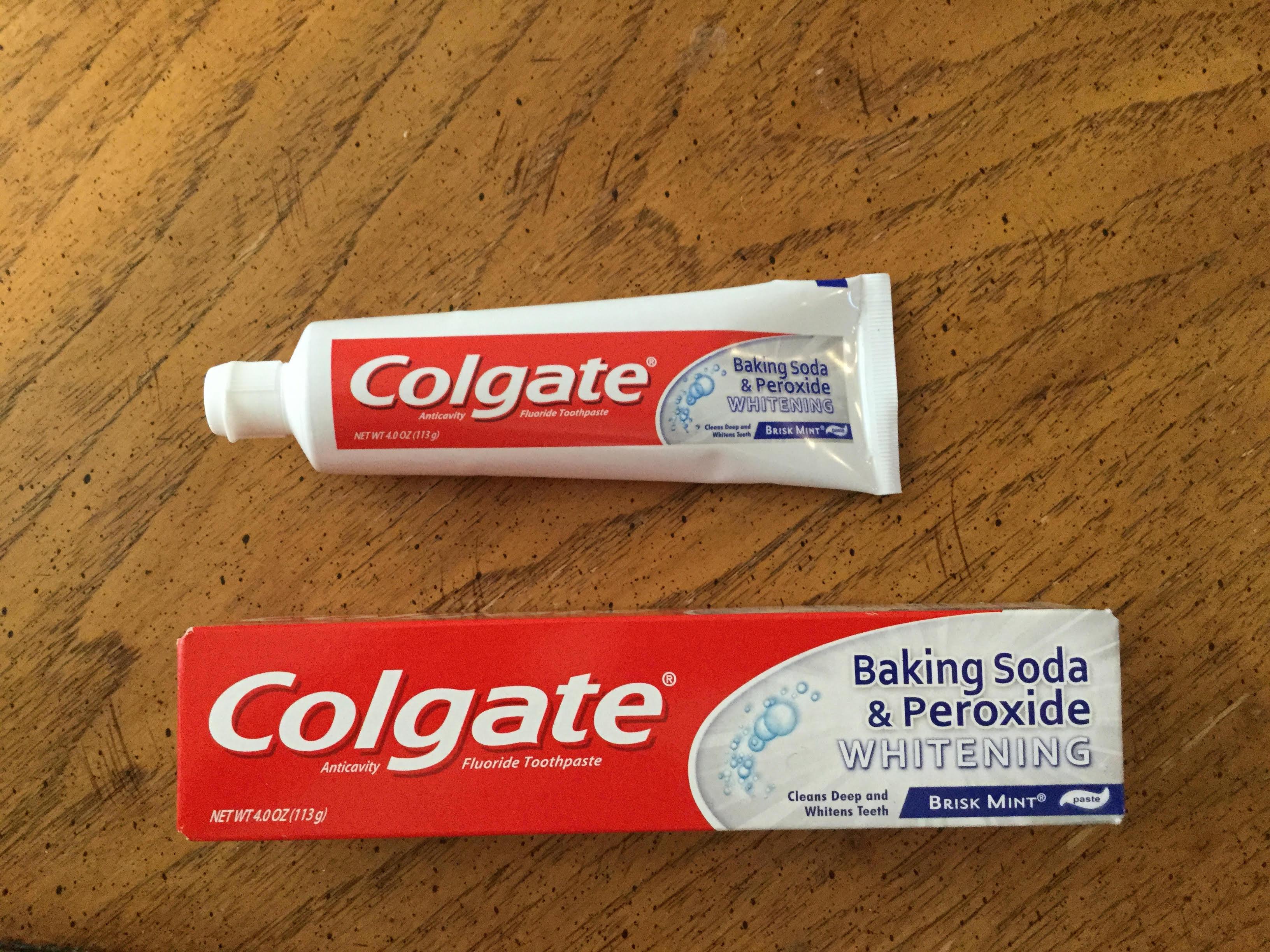 This tube of toothpaste vs. the box it came in. r/ExpectationVsReality
