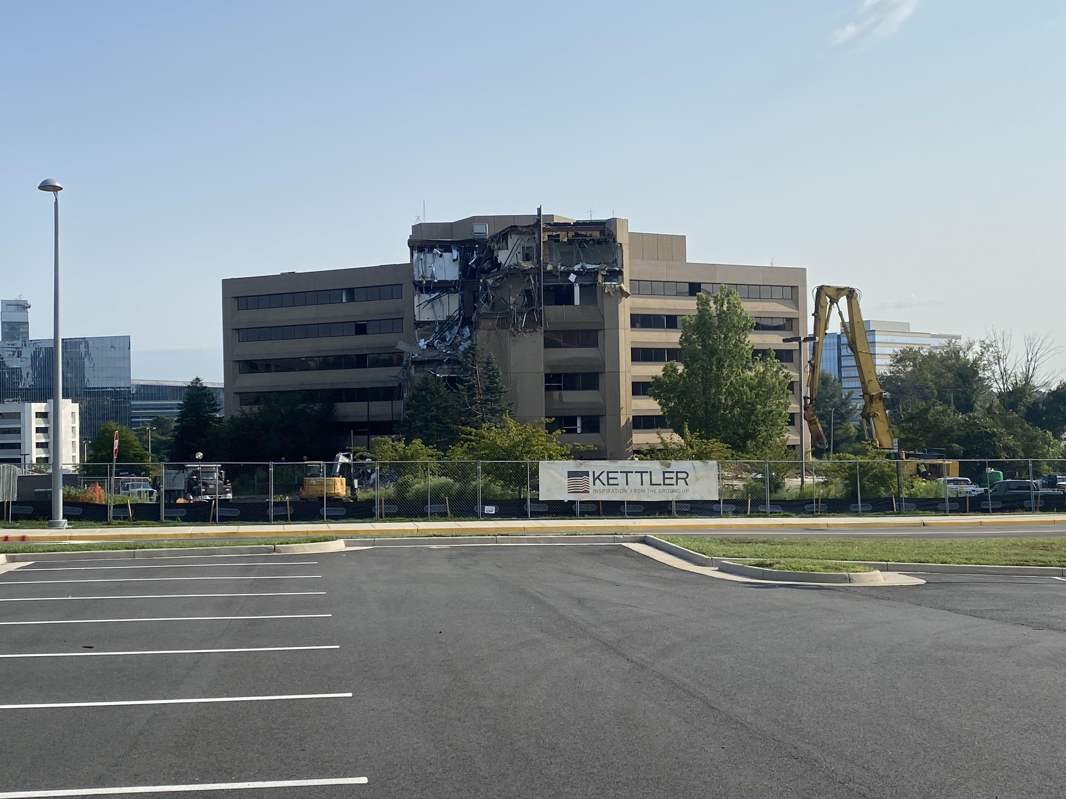 Another one bites the dust ,Tyson’s. ・ popular.pics ・ Viewer for Reddit