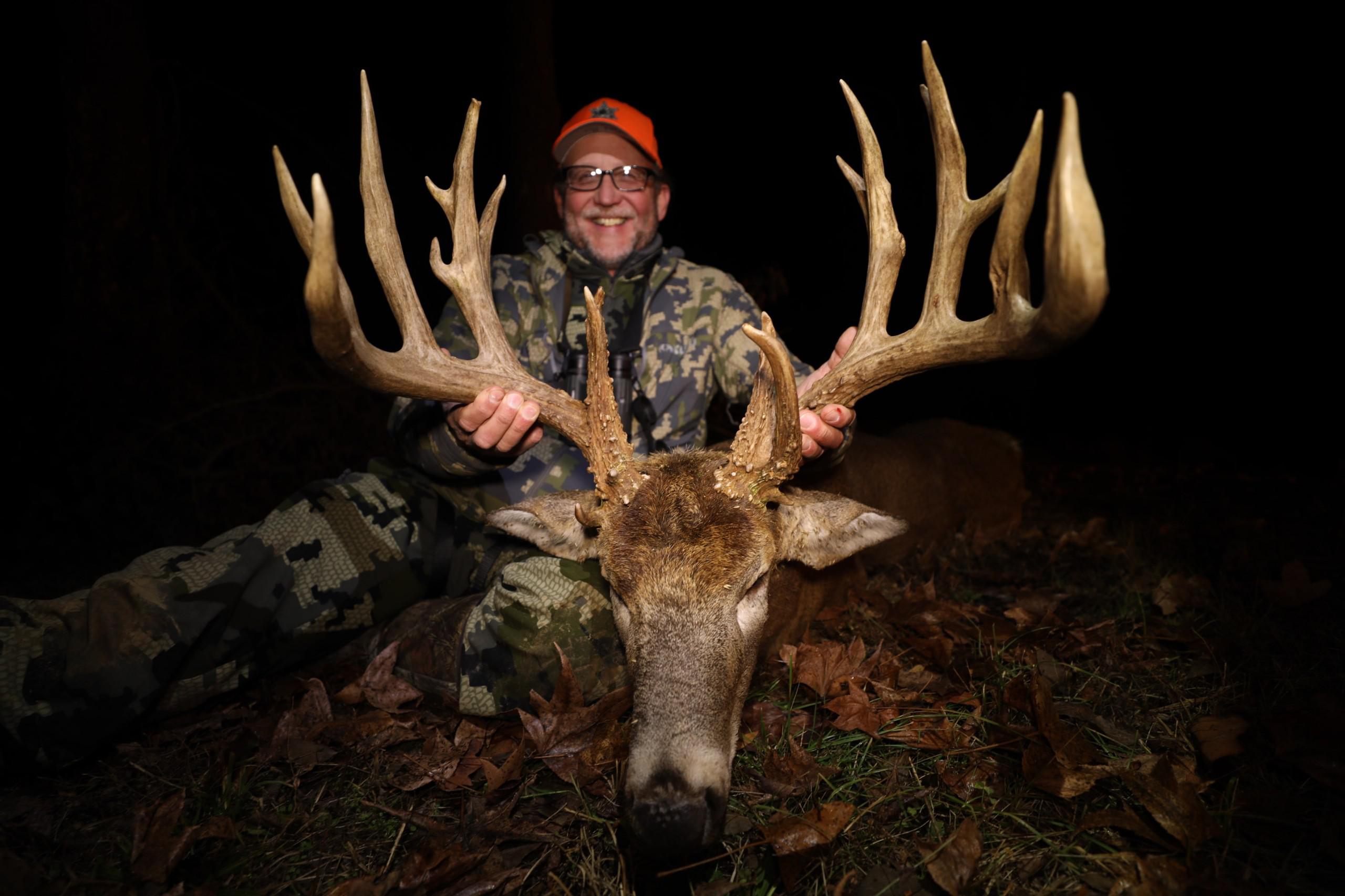 Monster 220 buck taken near Ullin ( Pulaski county) Illinois. Pic