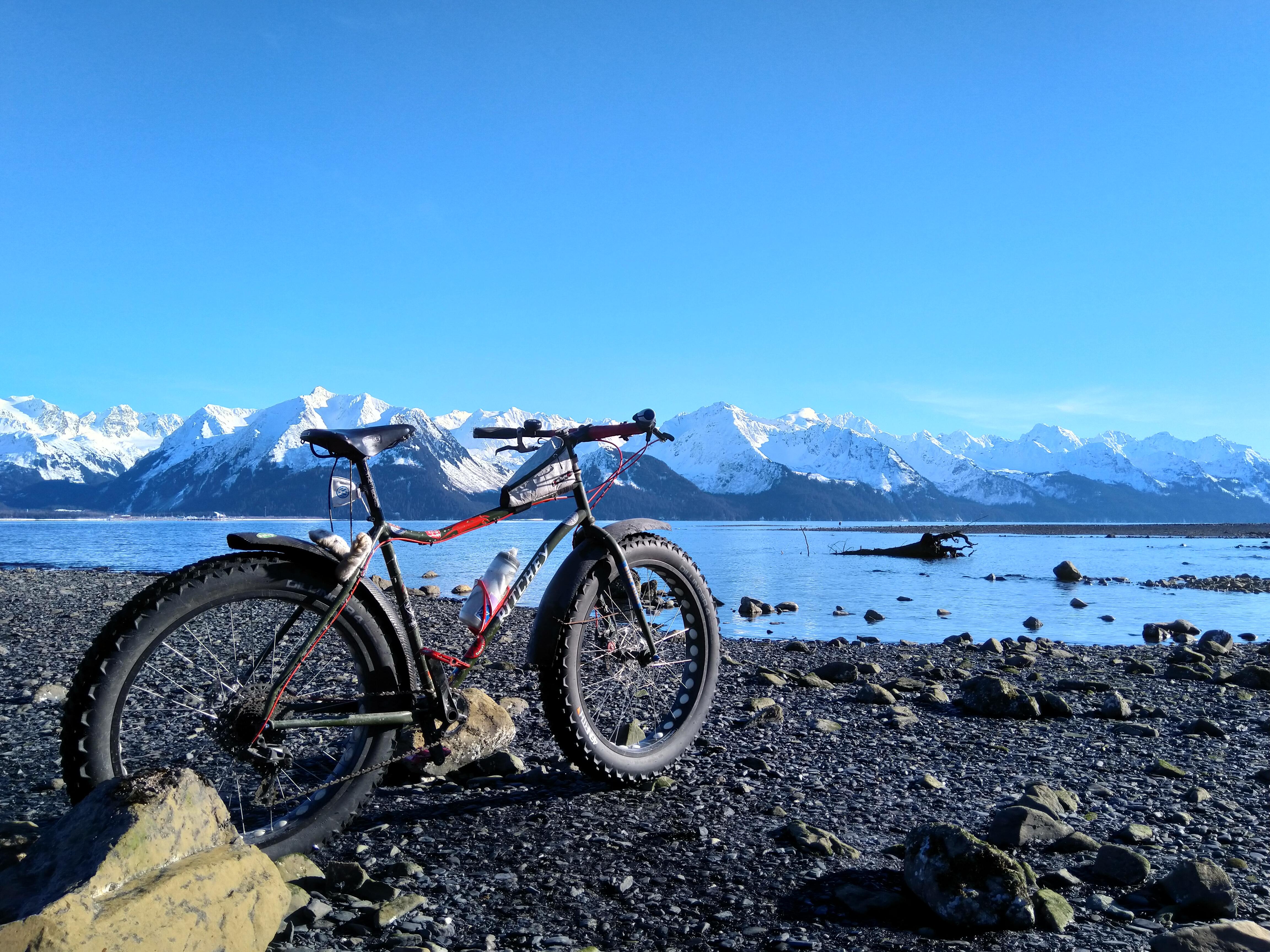 Low tide in Seward AK, enjoying an afternoon winter beach ride r/fatbike