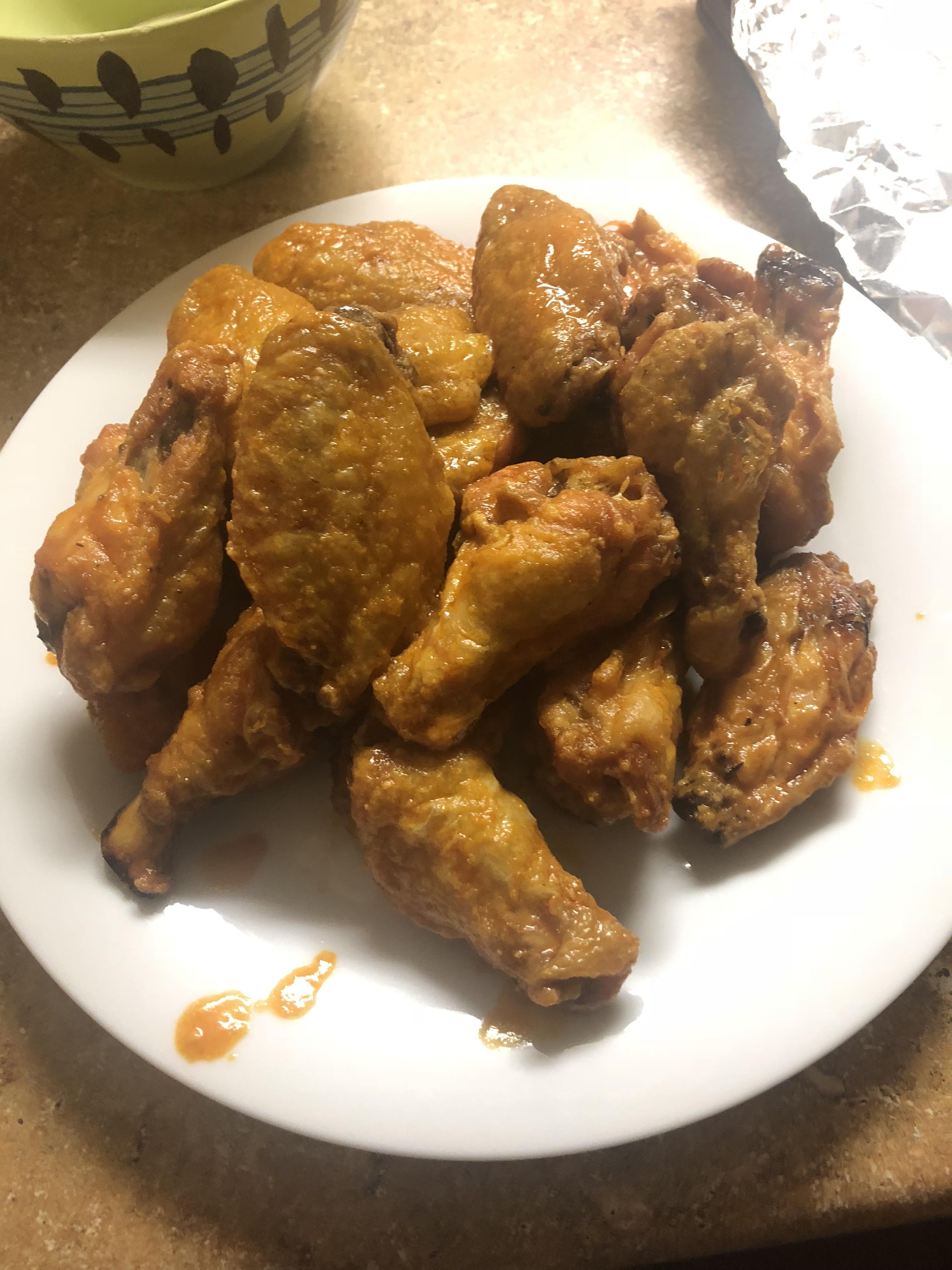 Homemade Buffalo wings. (Recipe in comments) r/Wings