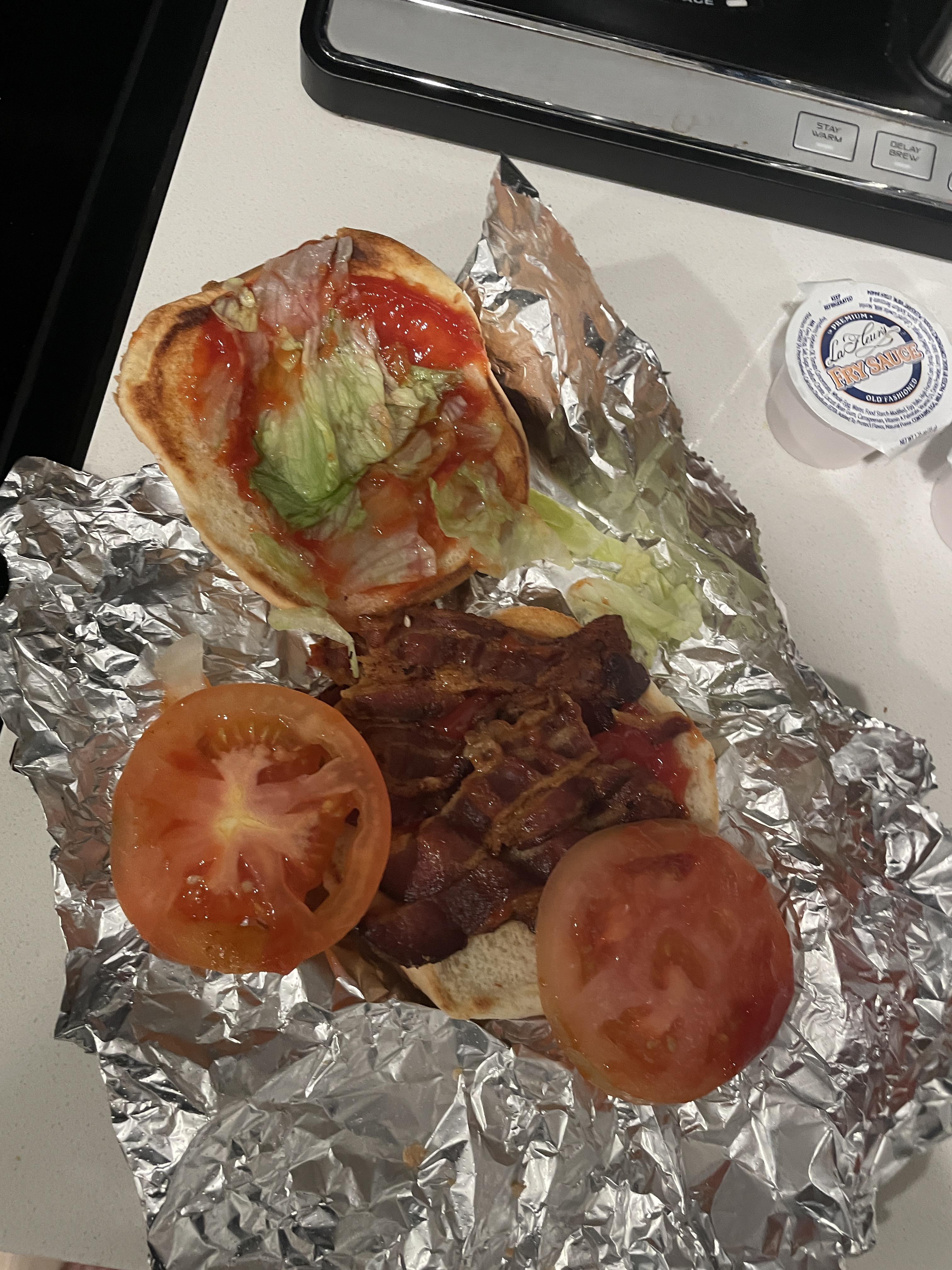 Ordered Five Guys off Doordash and they the patty to by burger 🍔