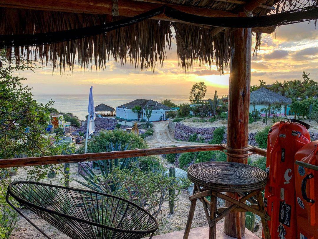 Amazing sunrise this morning in La Ventana, BCS, Mexico r/sunrise