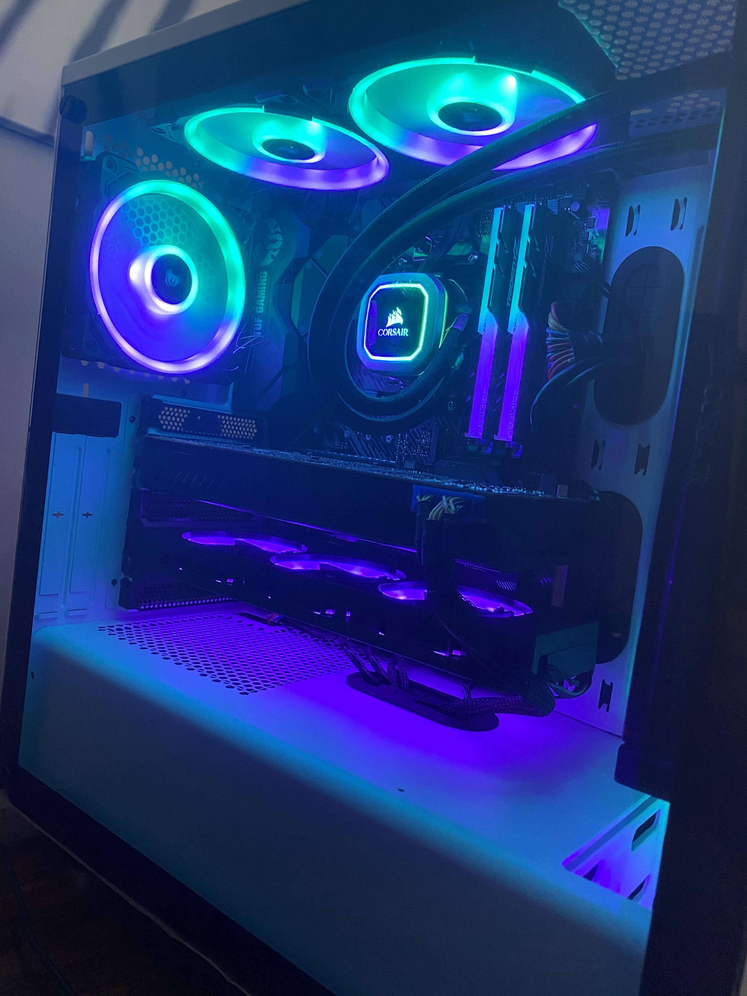 My first gaming PC build! Love how it turned out. r/Corsair