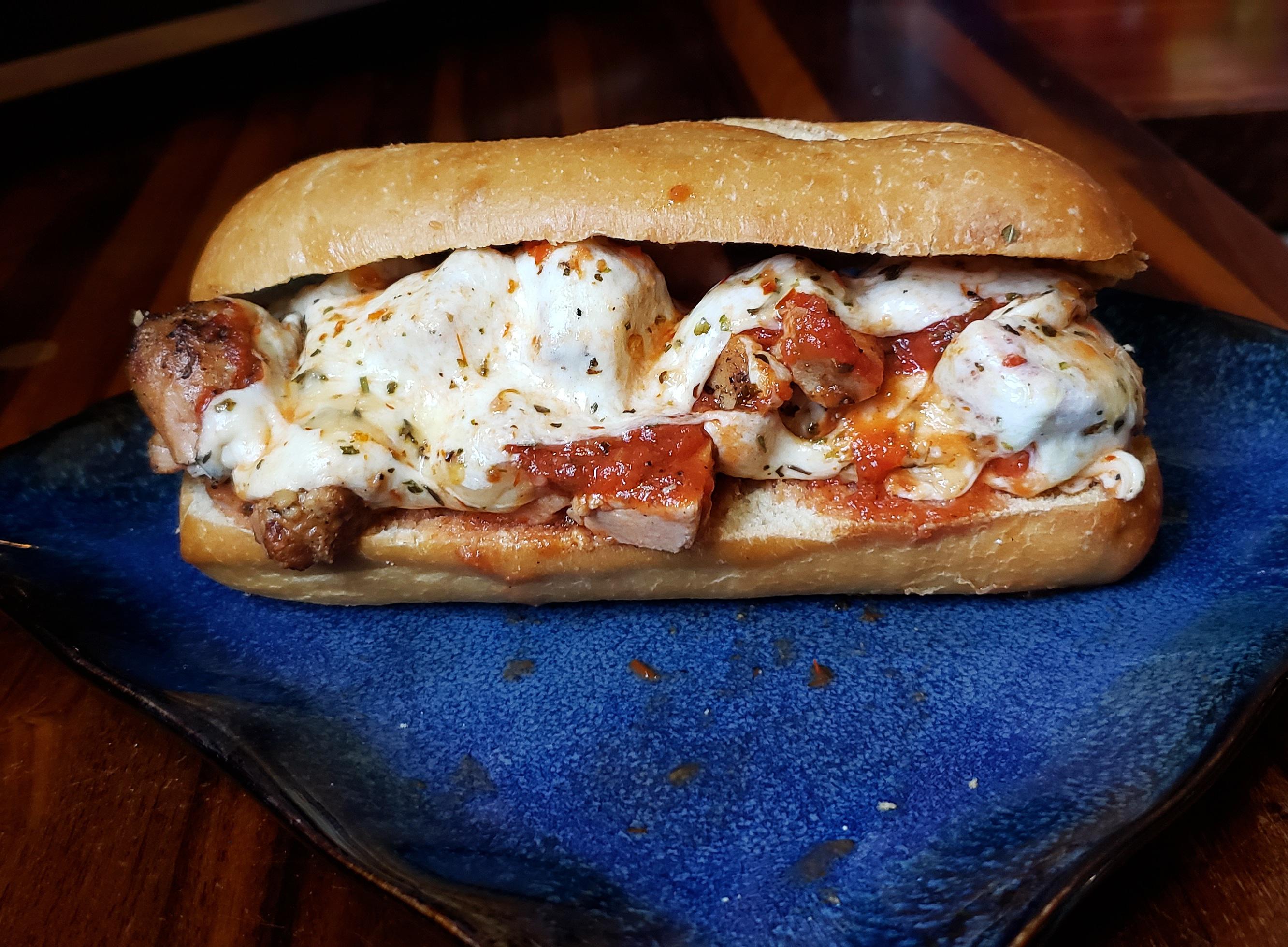 [Homemade] Spicy chicken marinara sandwich r/food