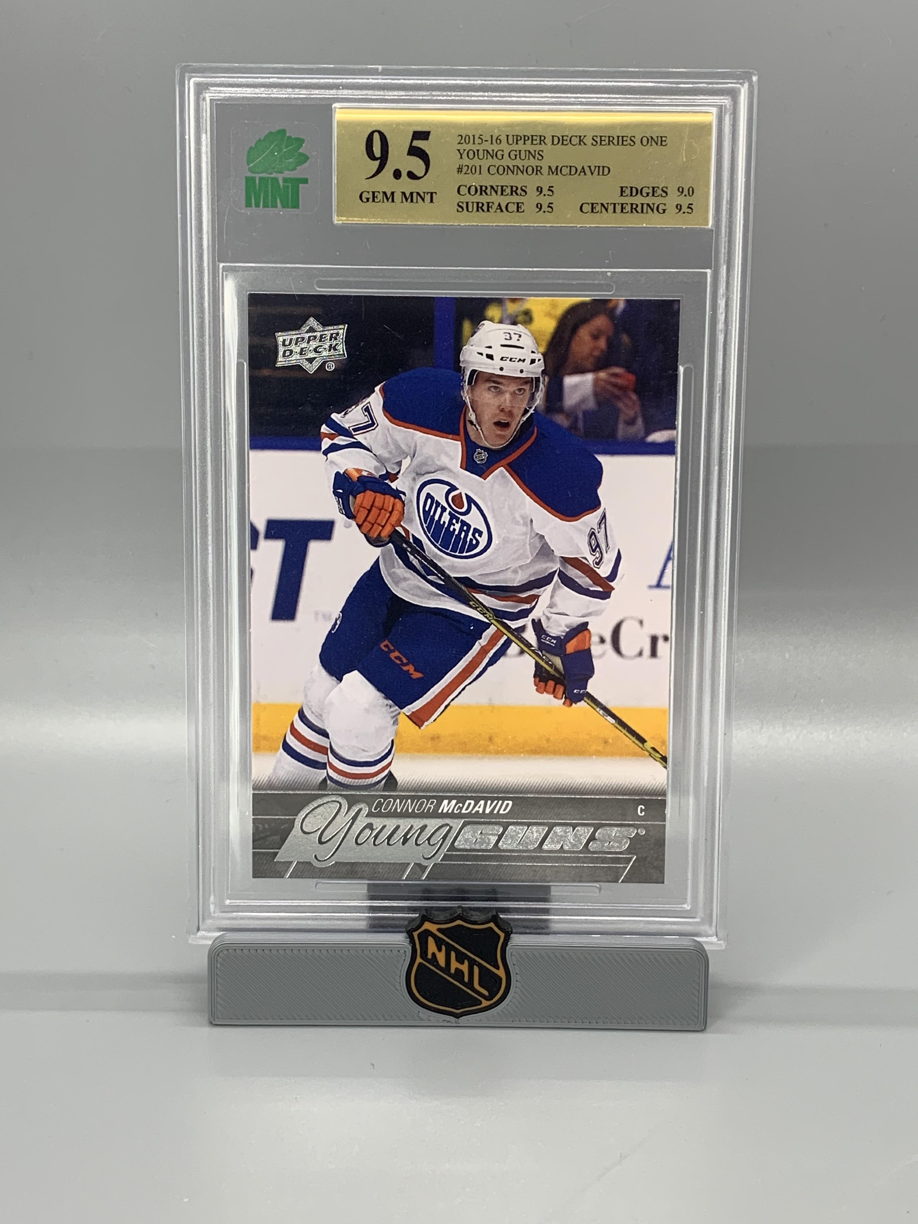 This is the one MNT grading card I own...I like the slab and they seem