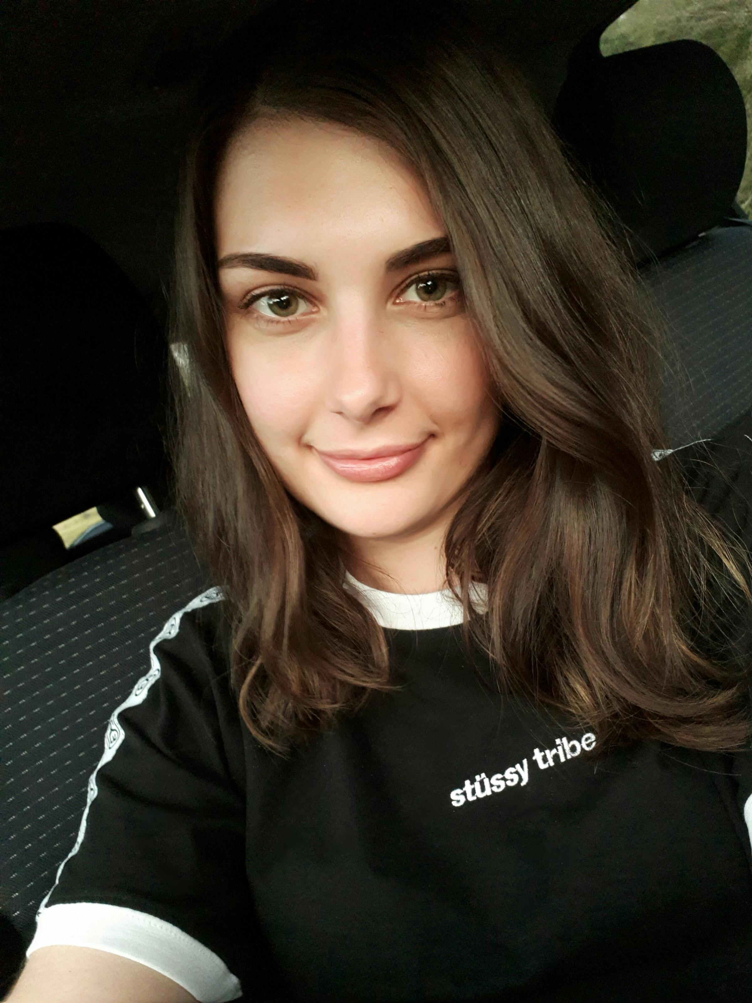 Should I dye my hair, get highlights or leave it natural? r