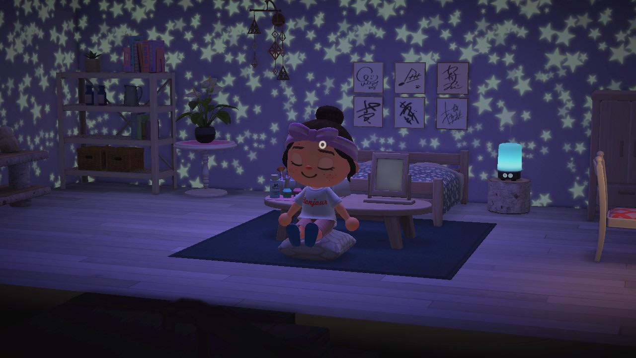I’d just like you guys to know that the starry wall wallpaper GLOWS IN