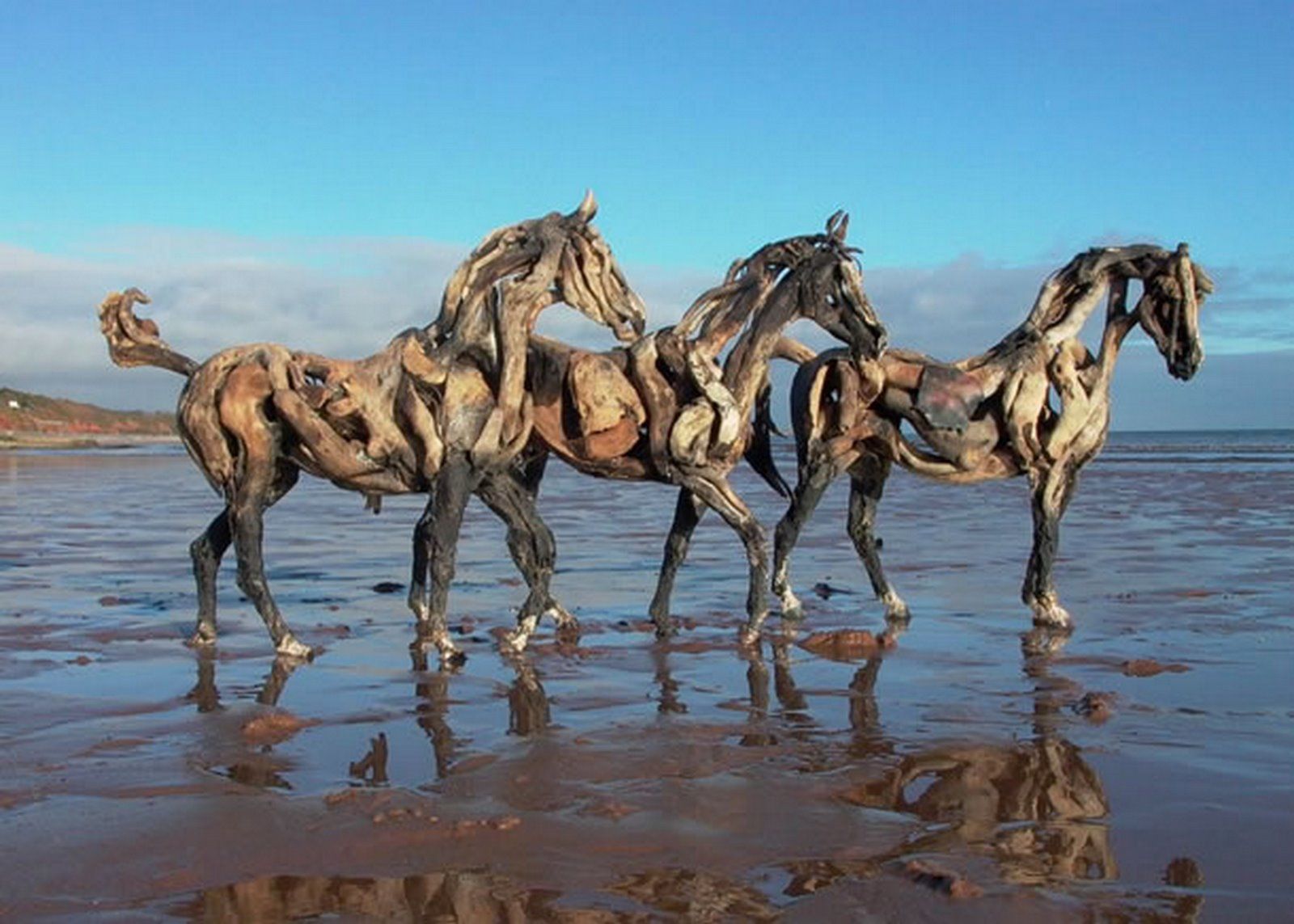 Amazing Driftwood Horse Sculptures r/pics