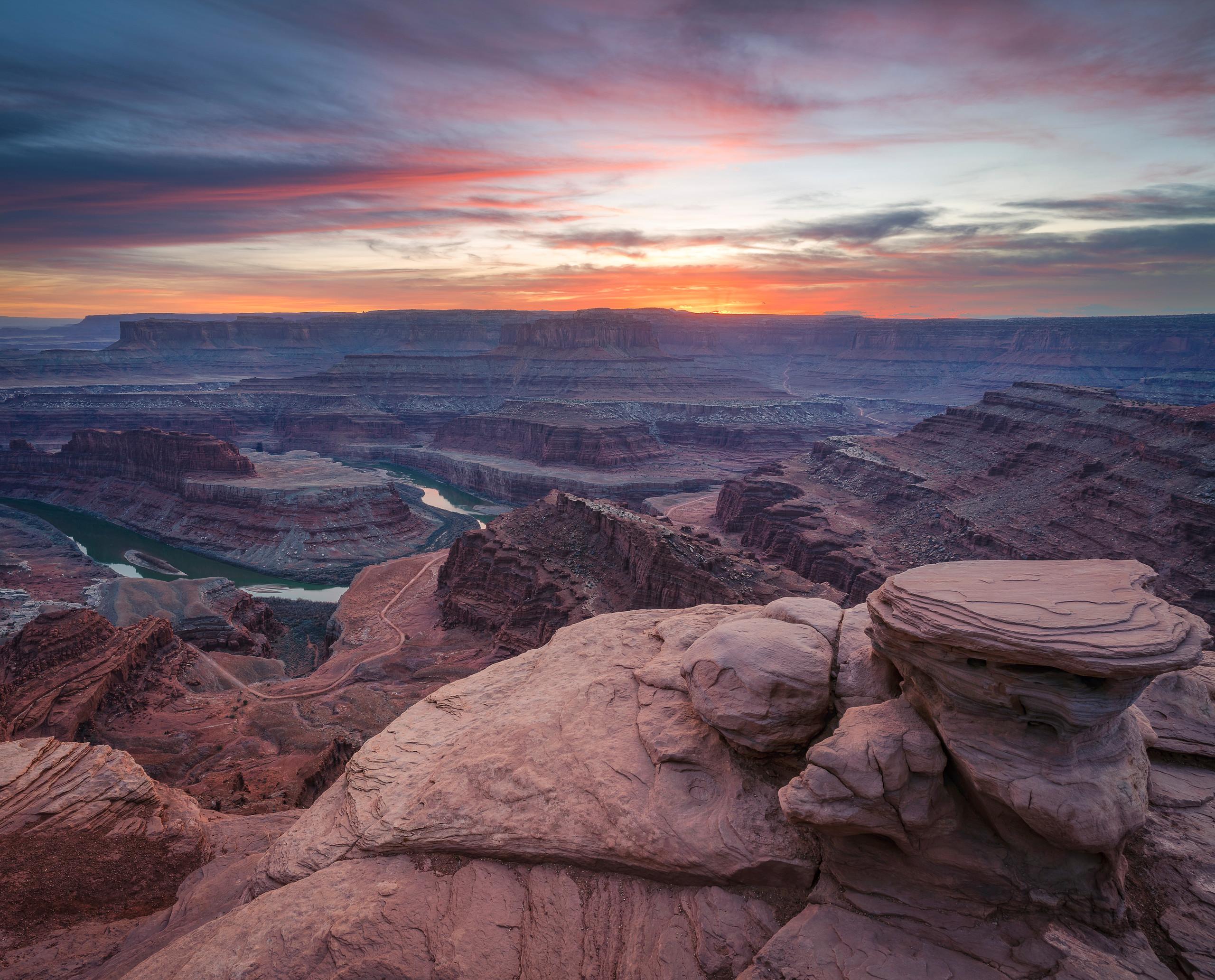 Deadhorse Point Sunset [OC] [6576x5304] r/EarthPorn