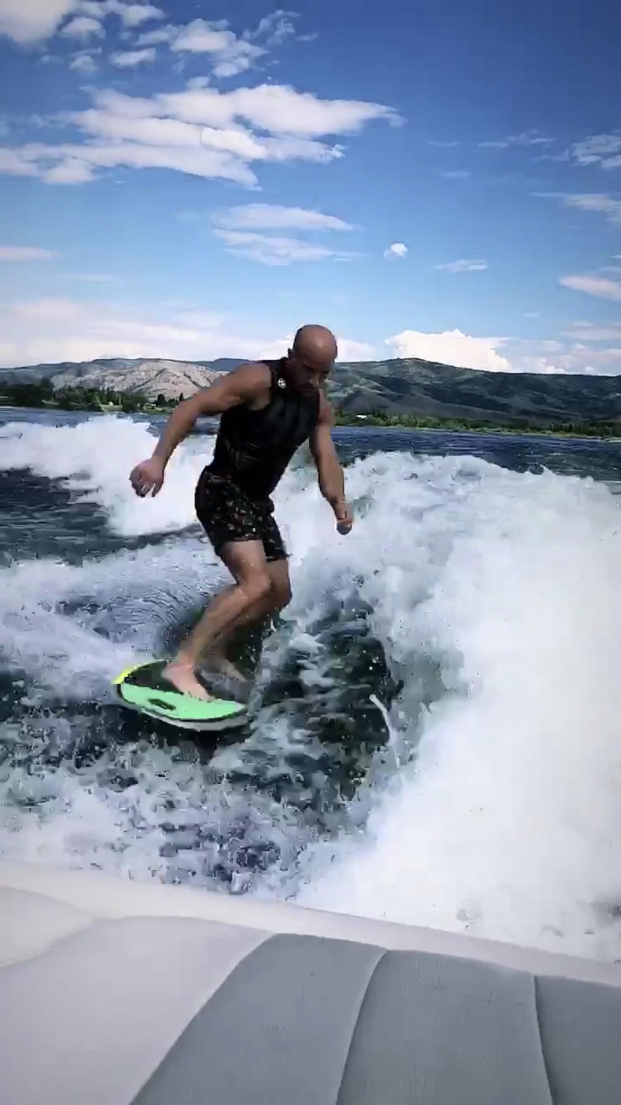 Is this some sort of life jacket this guys wearing? If so any idea
