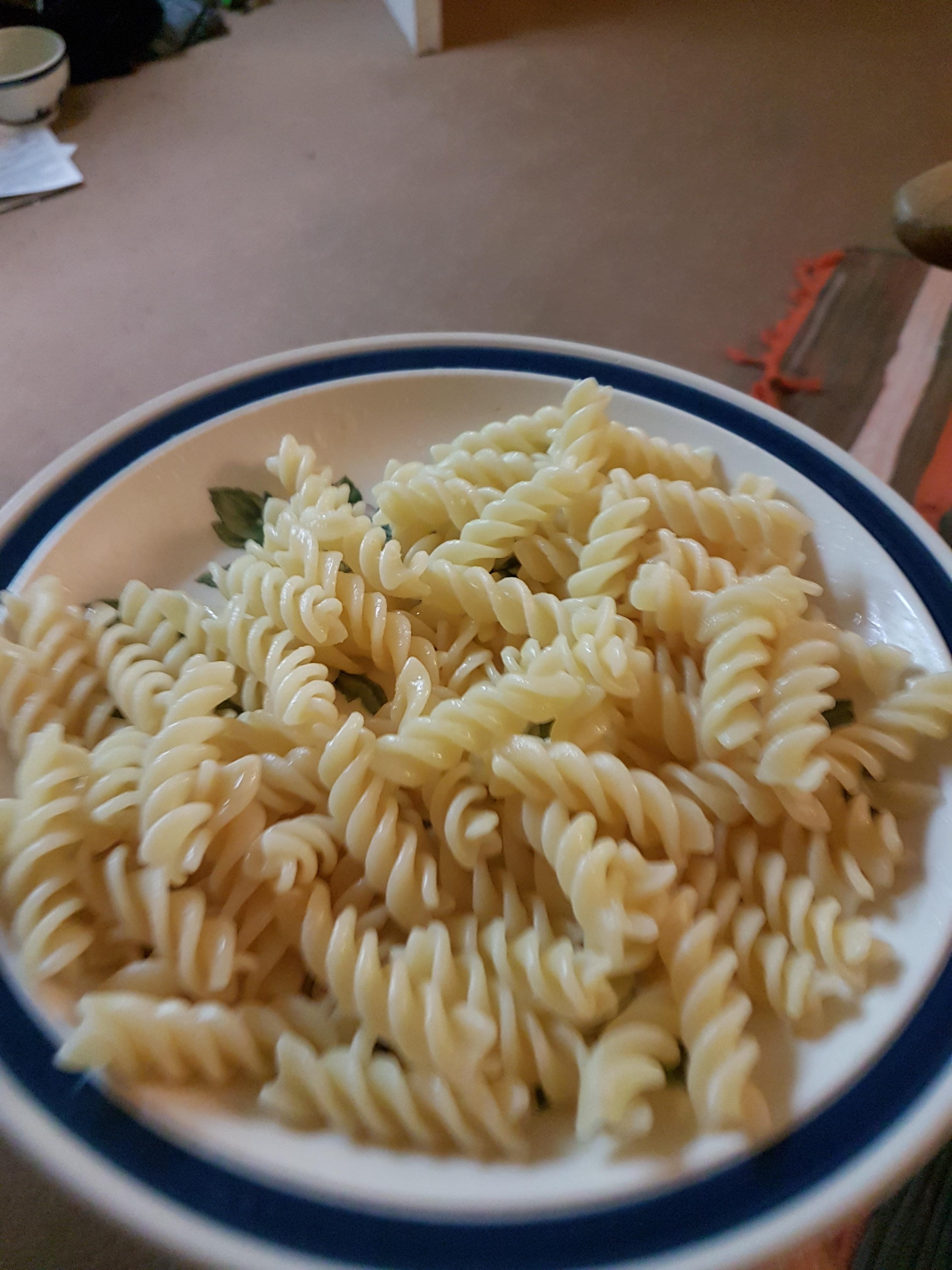 Buttered pasta r/shittyfoodporn