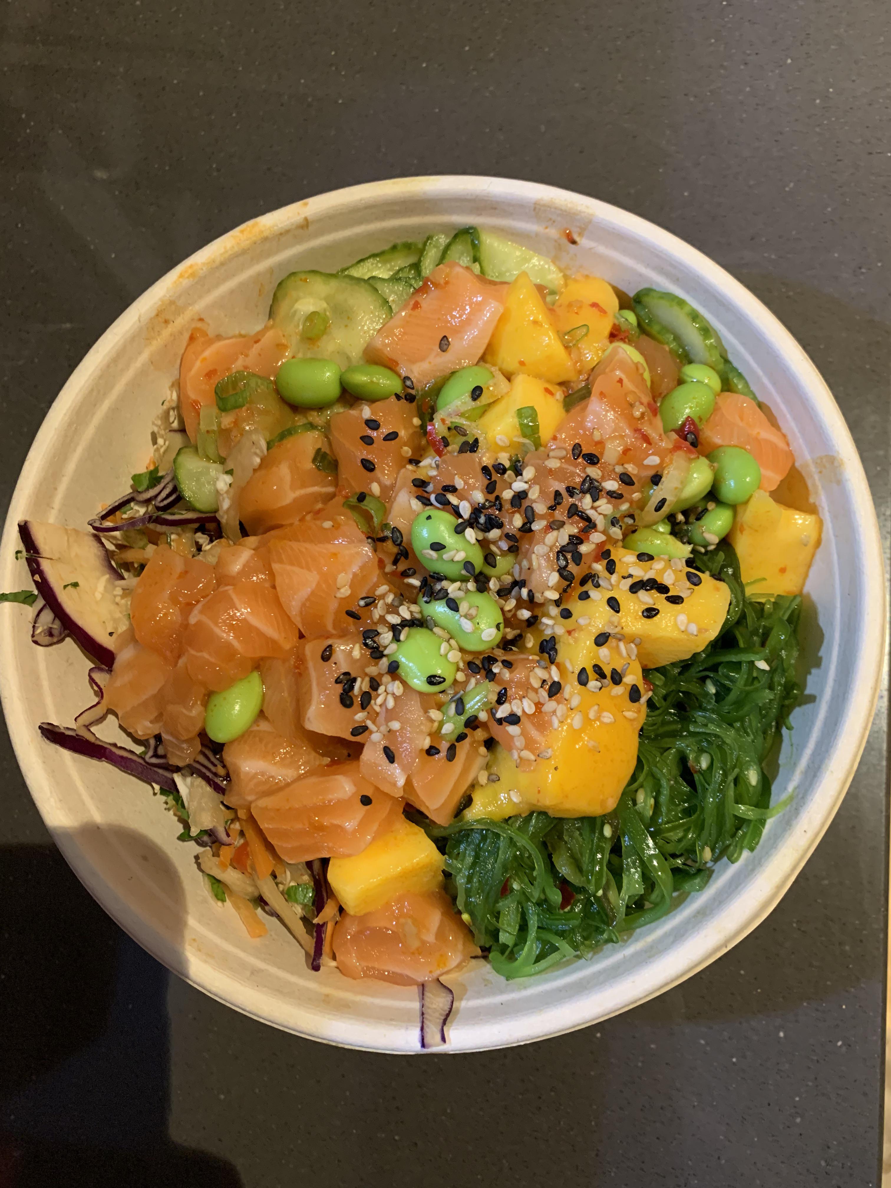Hi guys! I’m struggling to estimate the calories for my favorite poke