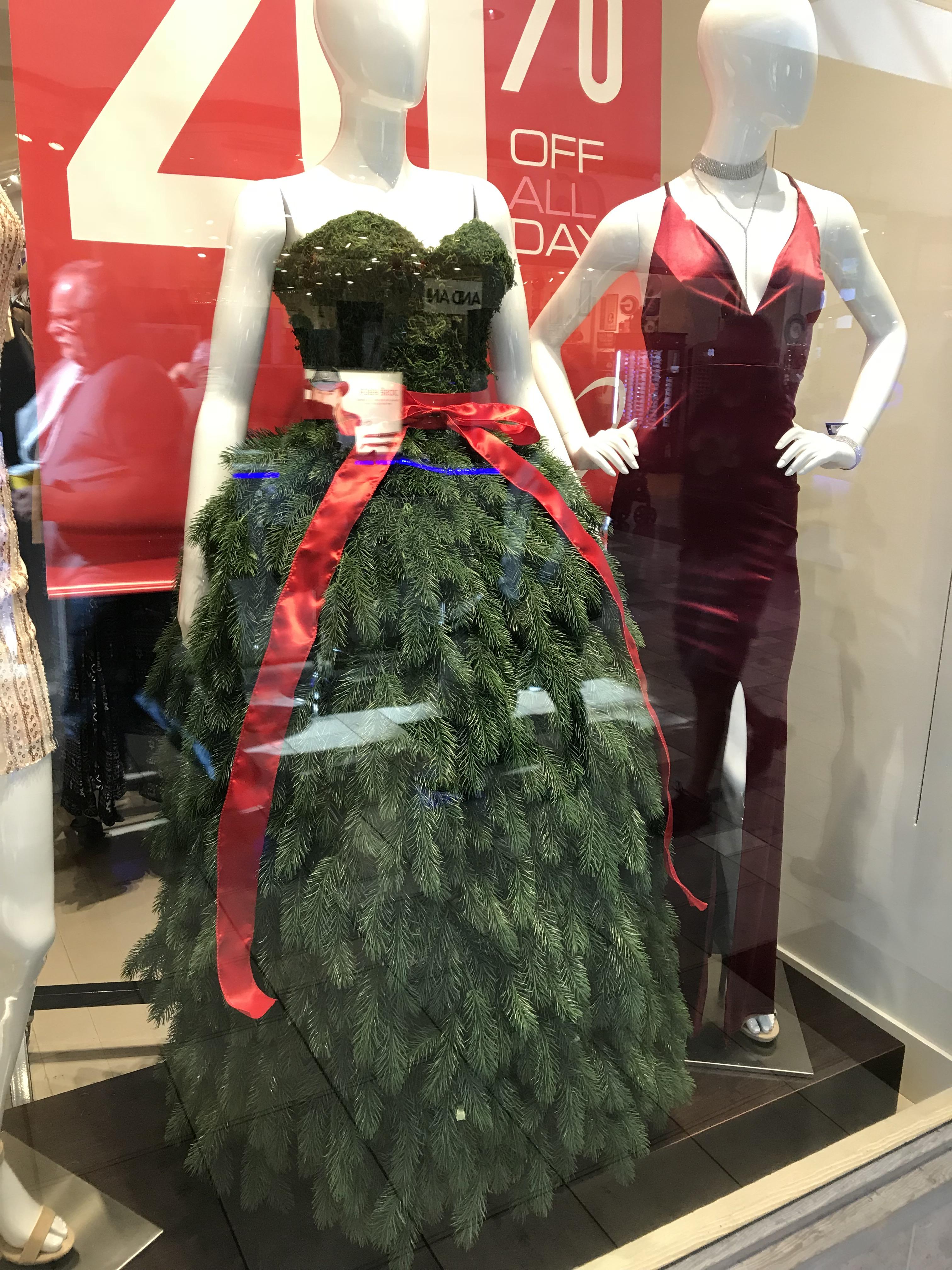 Awesome Christmas dress Avenues mall r/jacksonville