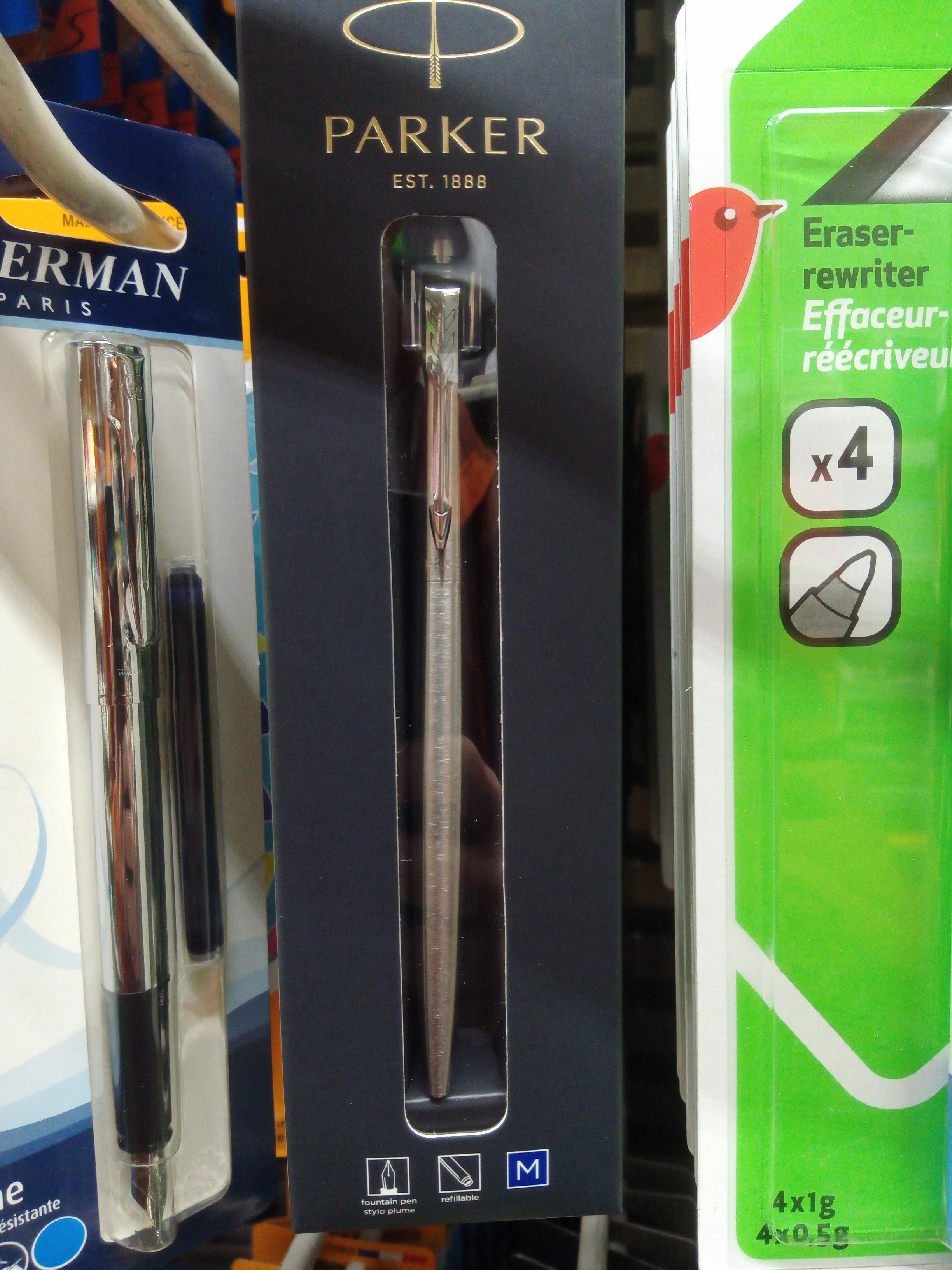 Misleading Parker sells ballpoints in fountain pen boxes now. (There