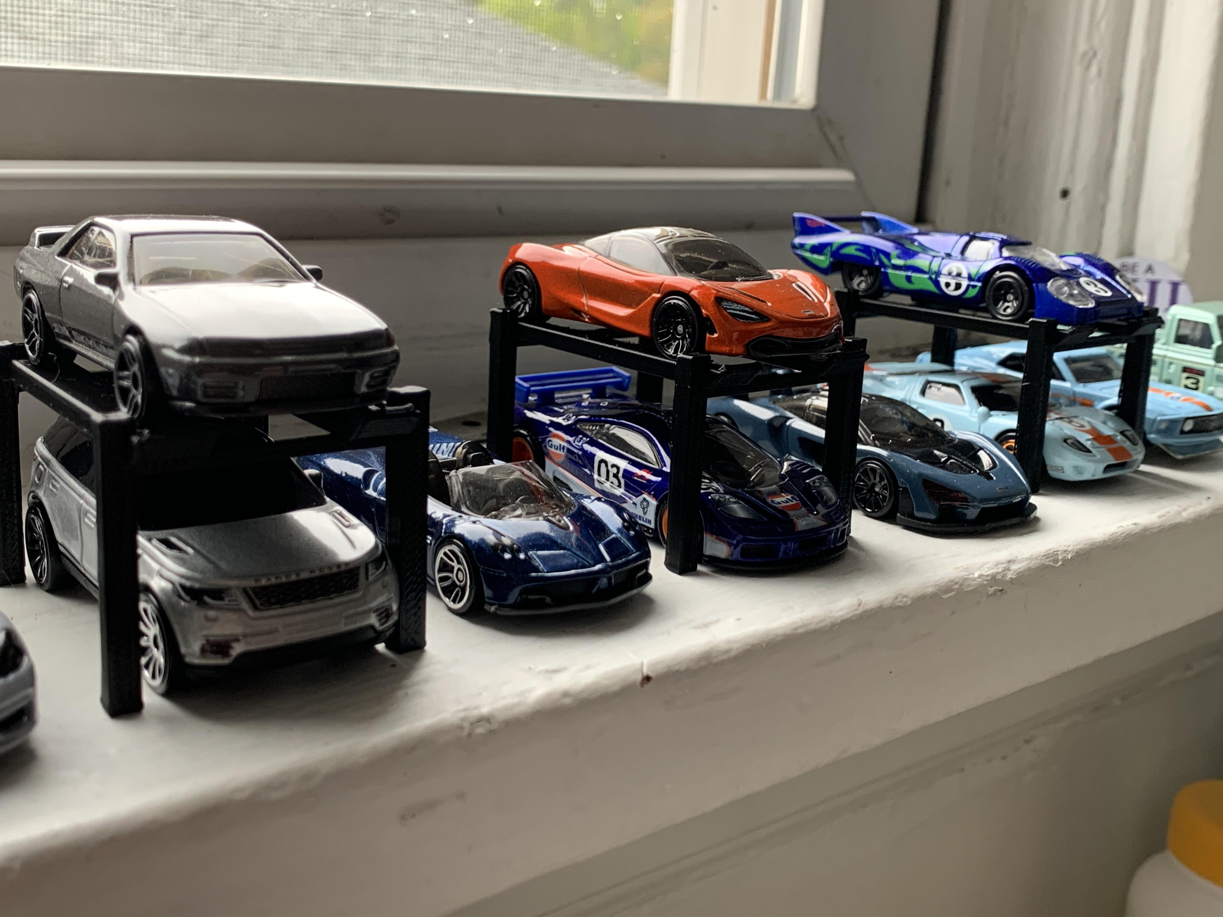 I decided to 3D print some garage lifts for my Hotwheels r/3Dprinting