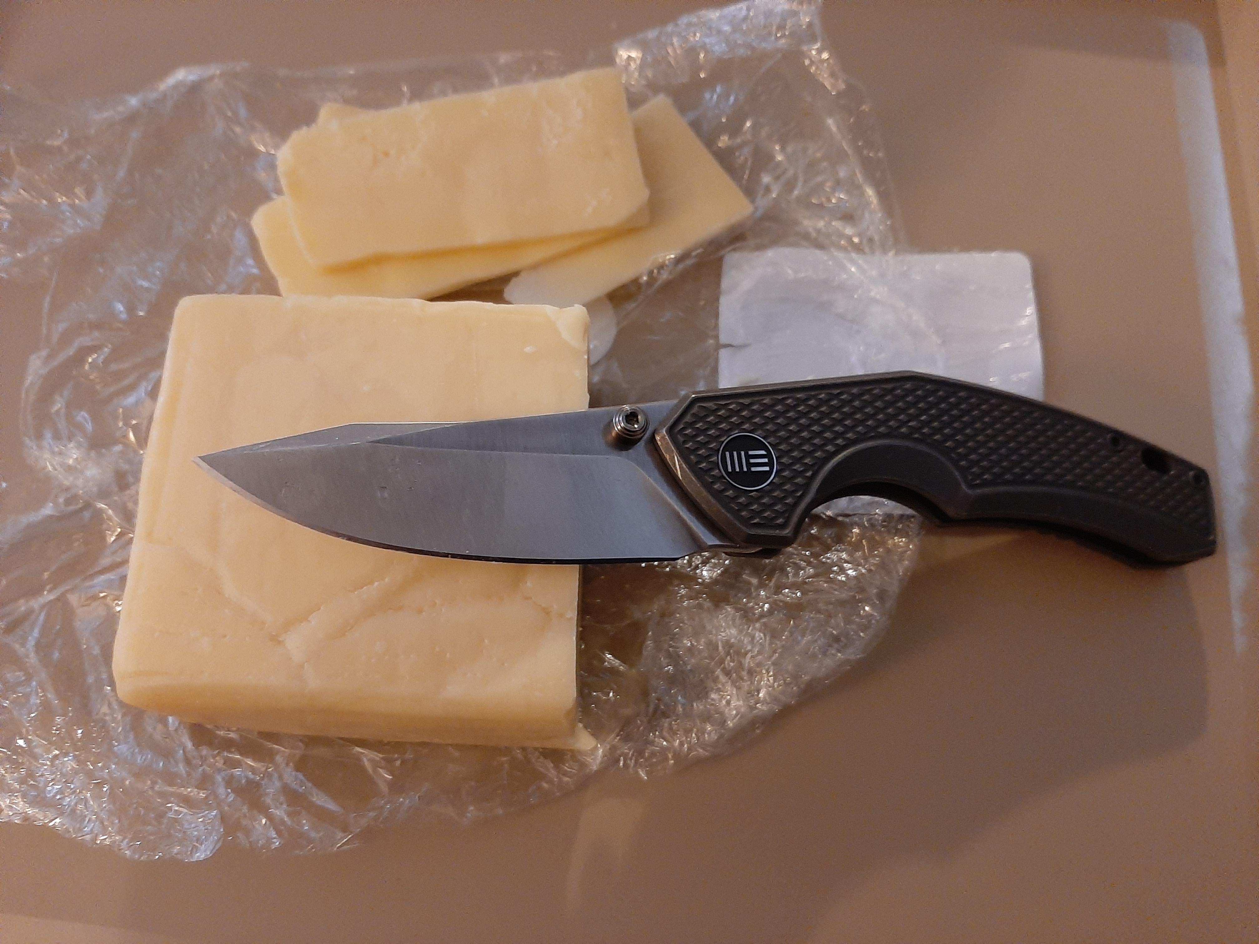White cheddar WE Wednesday with the Gnar r/knives