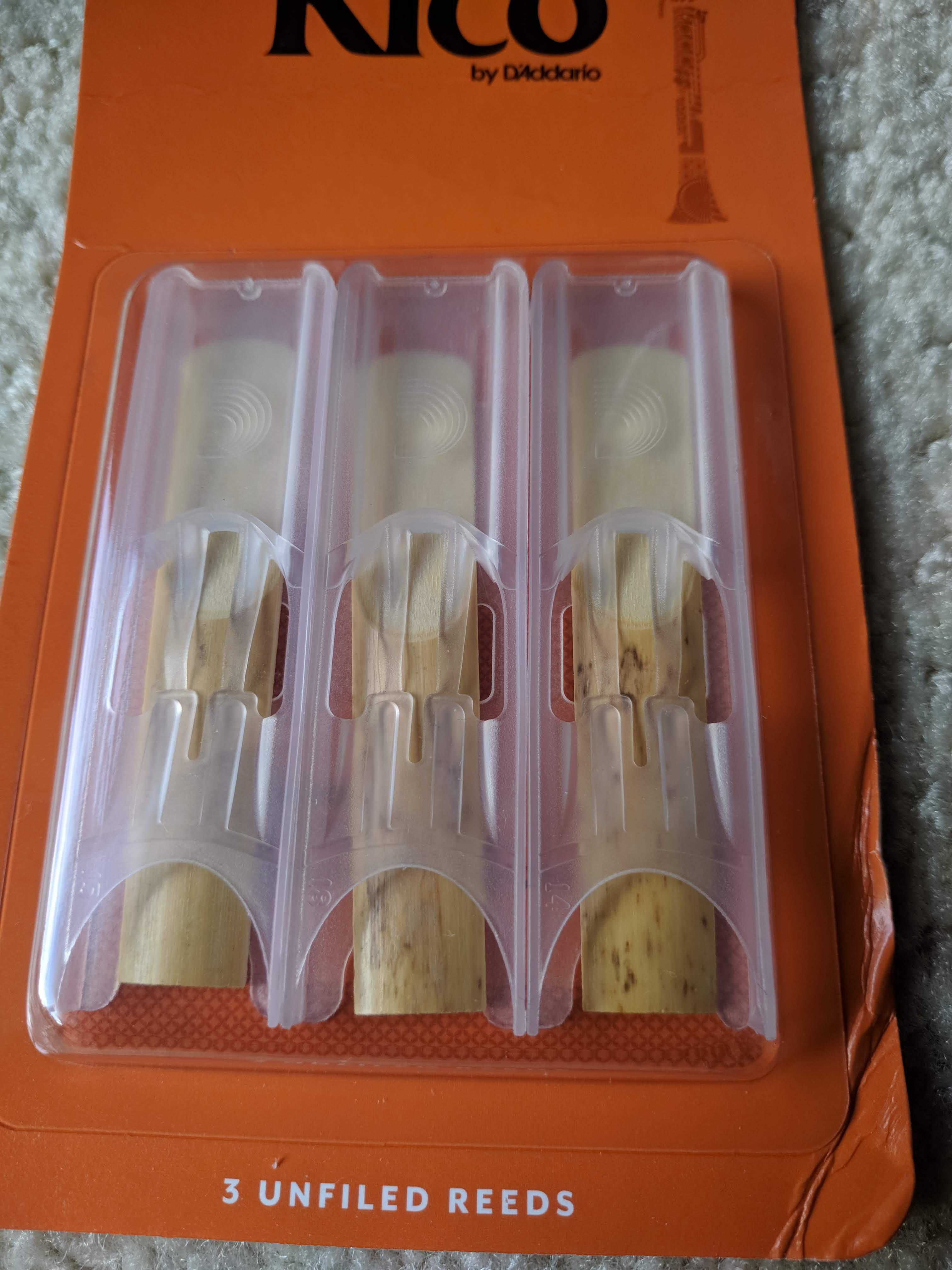 Are these reeds moldy or are brown spots normal for reeds that are